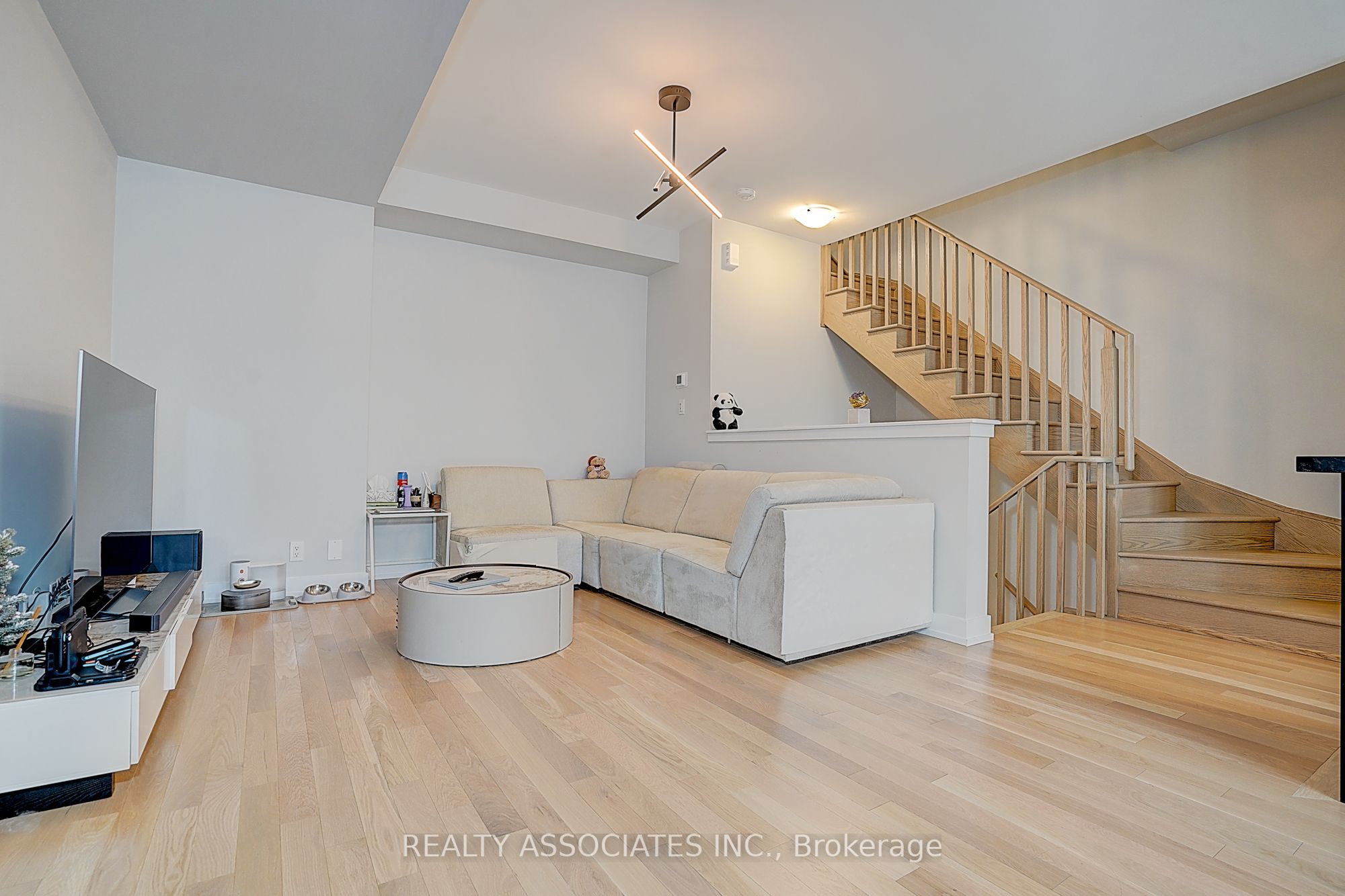 4 Gilbert Wright Avenue, Markham, ON L6C 3J5 photo 5
