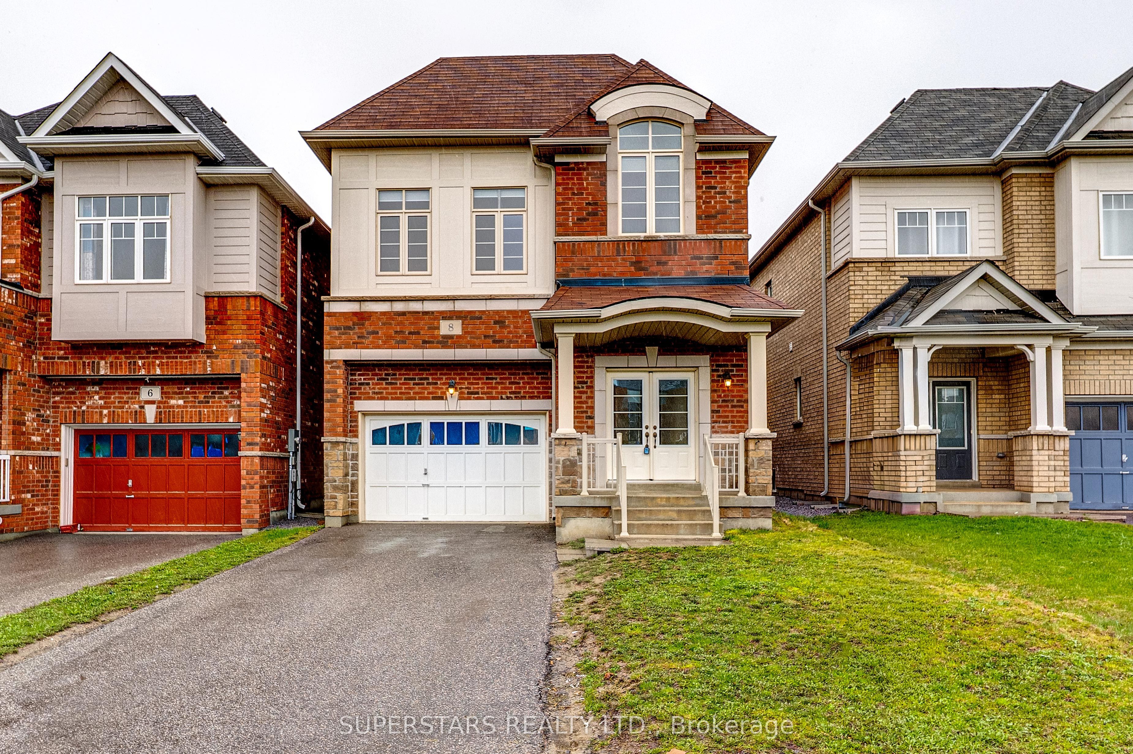 8 Kavanagh Avenue, East Gwillimbury, ON L9N 0P6