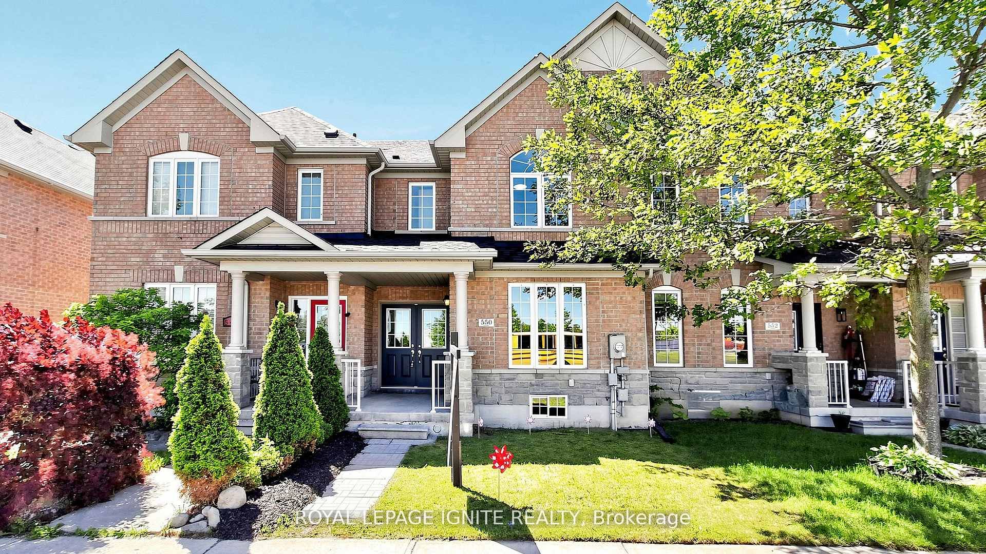 550 Hoover Park Drive, Whitchurch-Stouffville, ON L4A 0S8