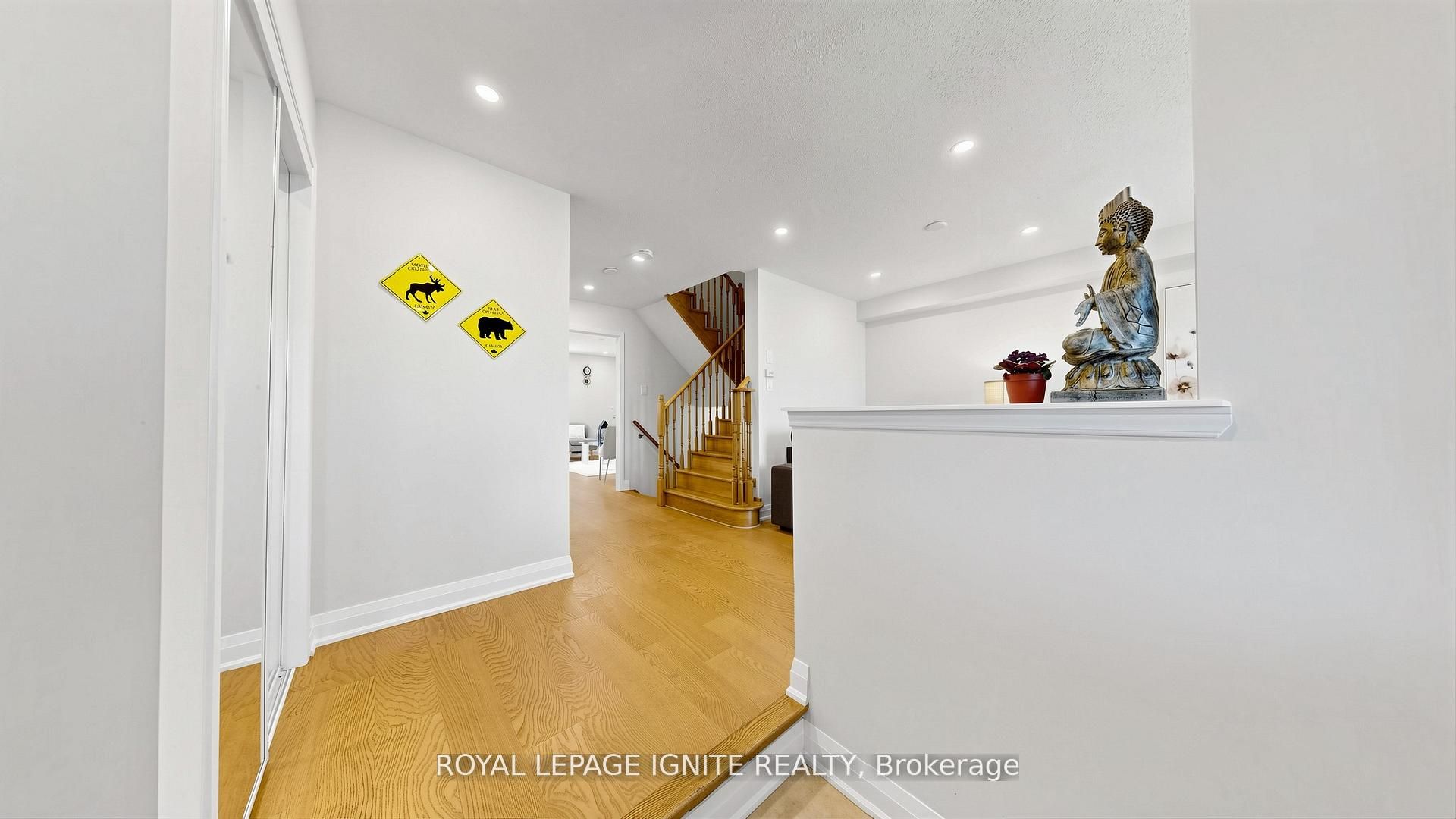 550 Hoover Park Drive, Whitchurch-Stouffville, ON L4A 0S8 photo 5