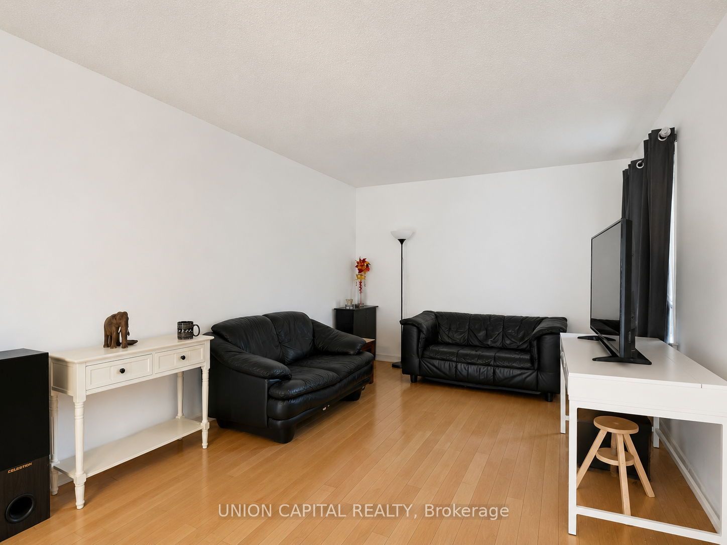 34 Timbers Circle, Markham, ON L3S 1E4 photo 4