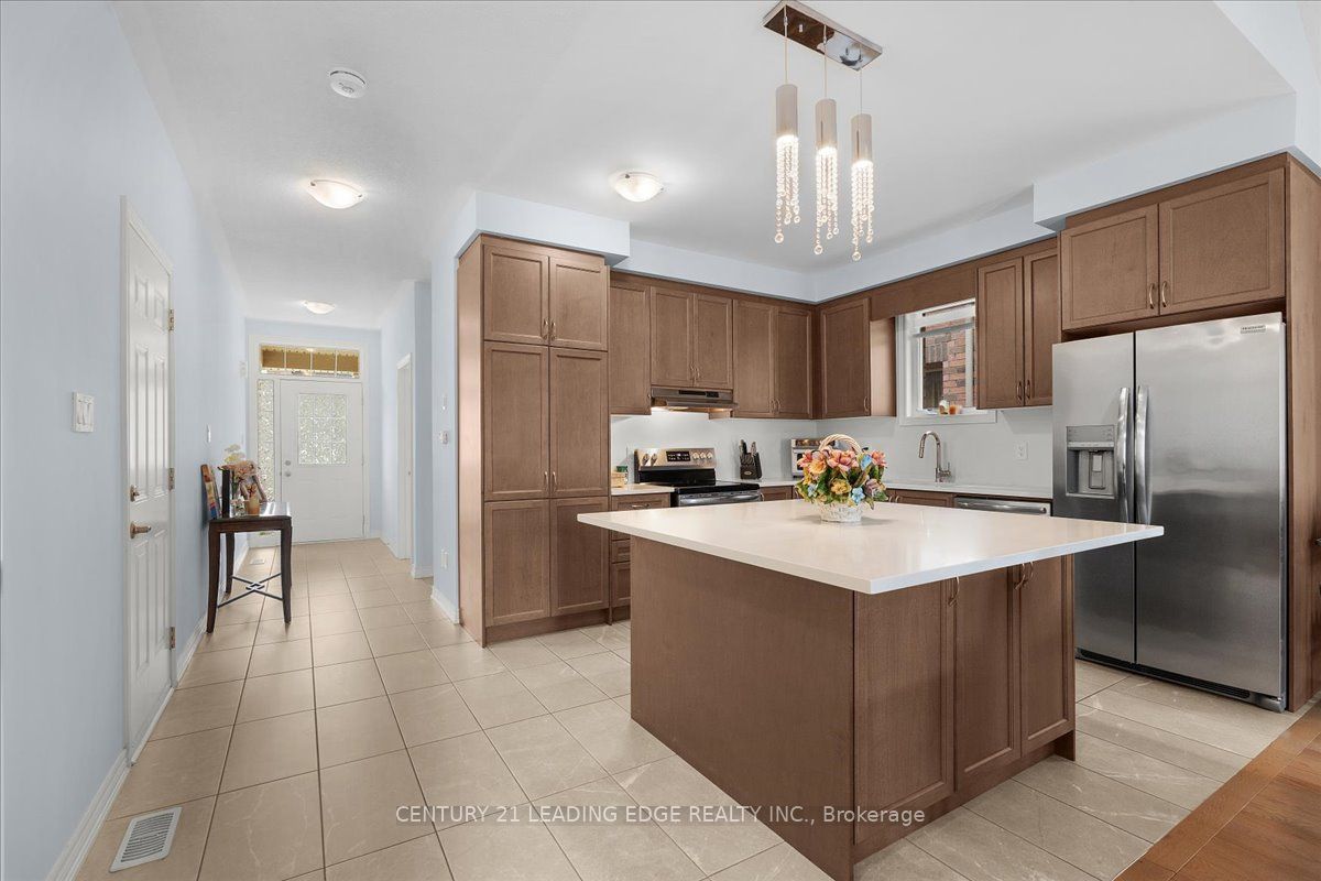 16 Faimira Avenue, Georgina, ON L4P 0S4 photo 5