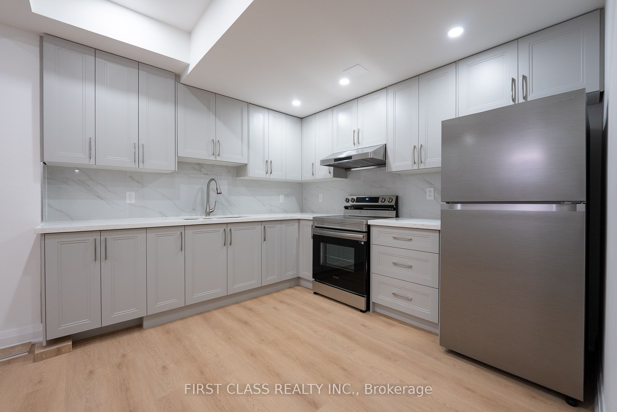 544 White's Hill Avenue Basement, Markham, ON L6B 1N9 photo 3