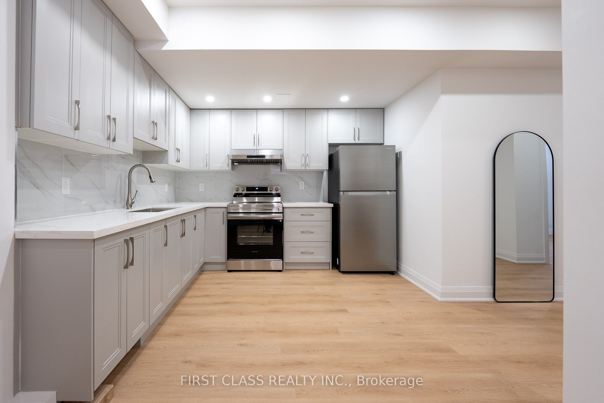 544 White's Hill Avenue Basement, Markham, ON L6B 1N9 photo 4