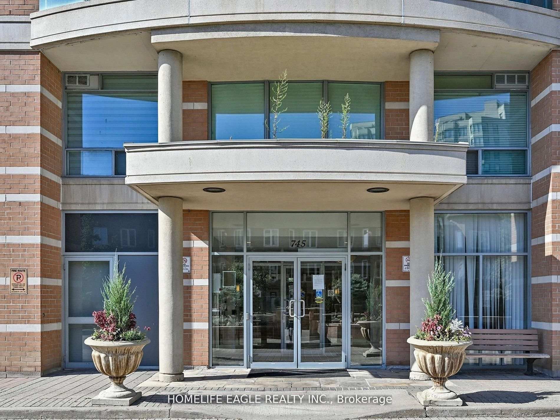 745 New Westminster Drive 204, Vaughan, ON L4J 8J9 photo 3