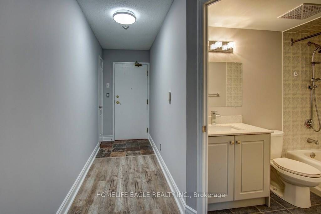 745 New Westminster Drive 204, Vaughan, ON L4J 8J9 photo 5