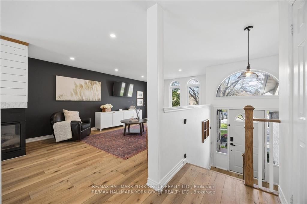 195 King Street, East Gwillimbury, ON L0G 1M0 photo 3
