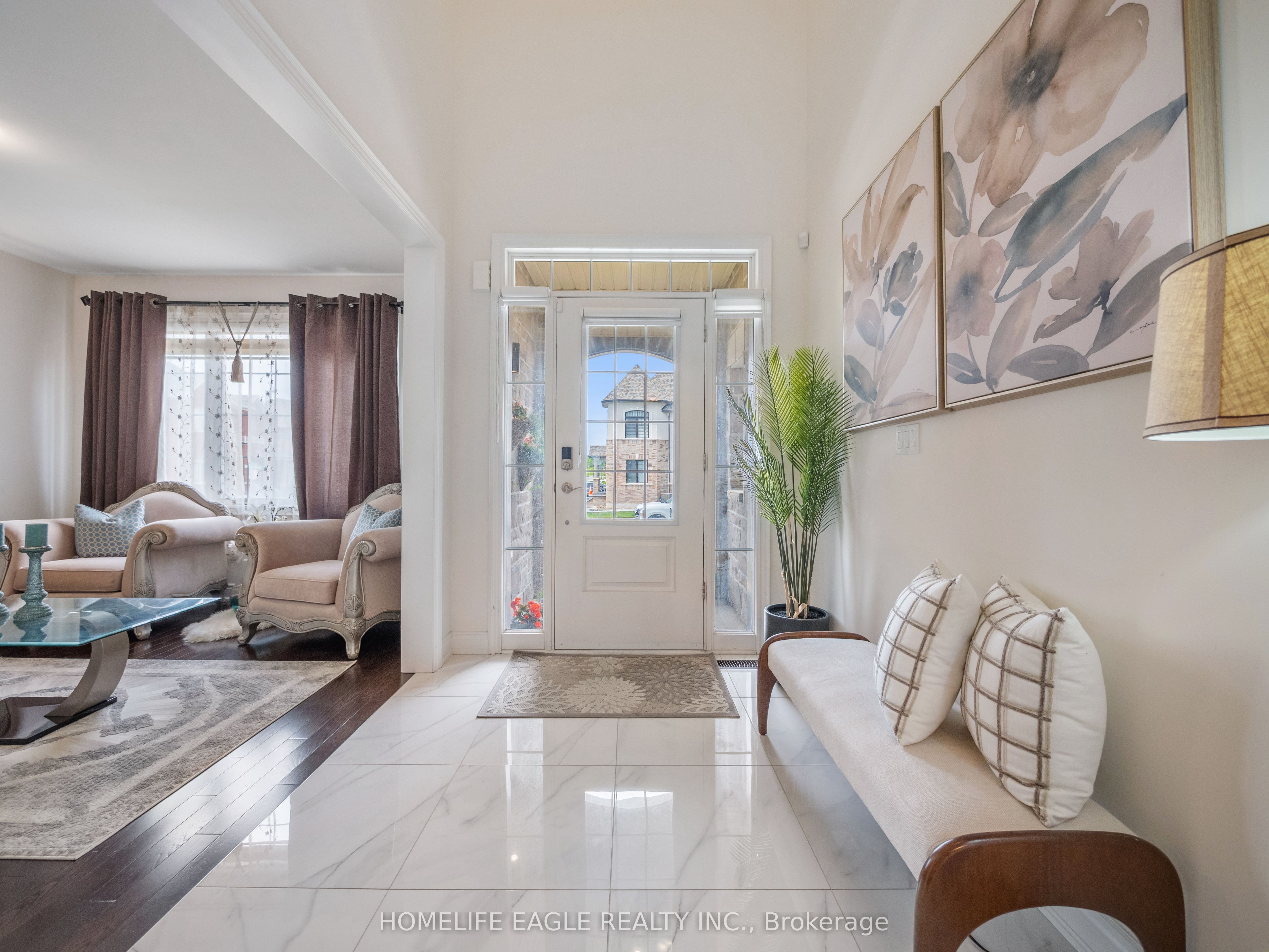 245 Danny Wheeler Boulevard, Georgina, ON L4P 0J8 photo 3