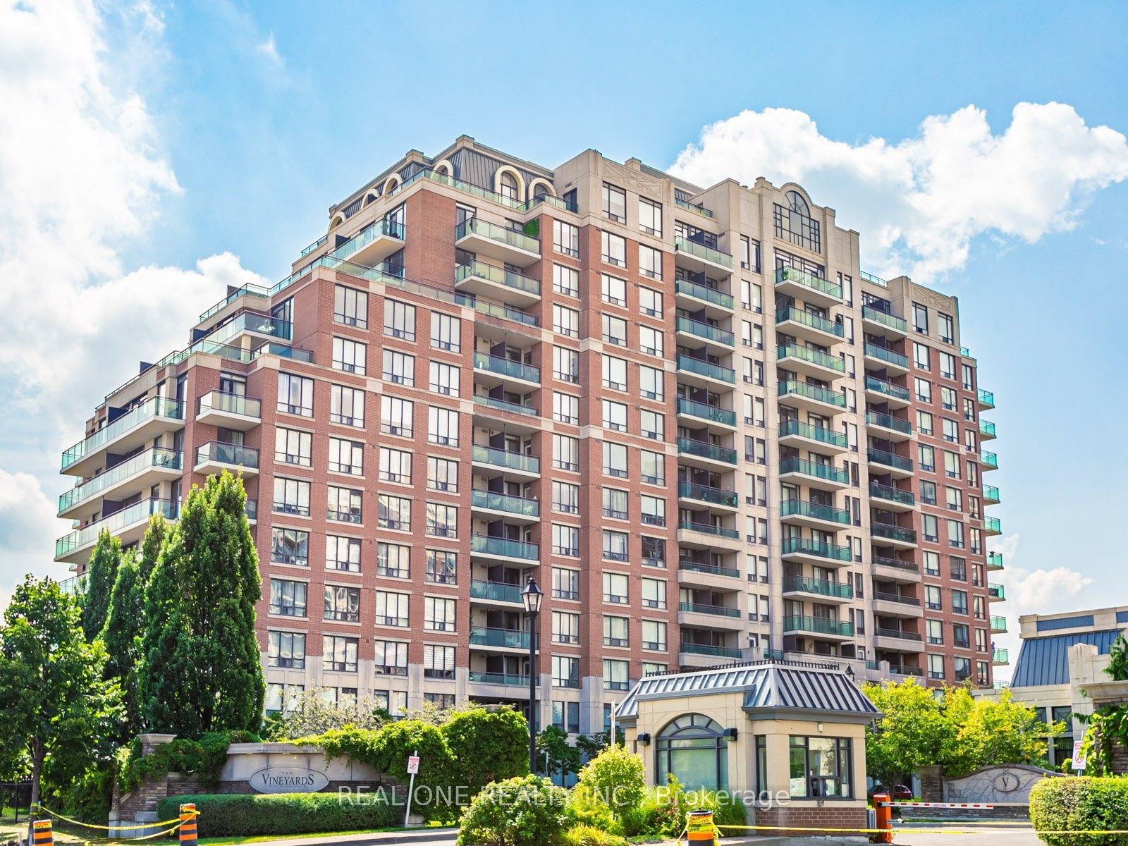 310 Red Maple Road 1203, Richmond Hill, ON L4C 0T7
