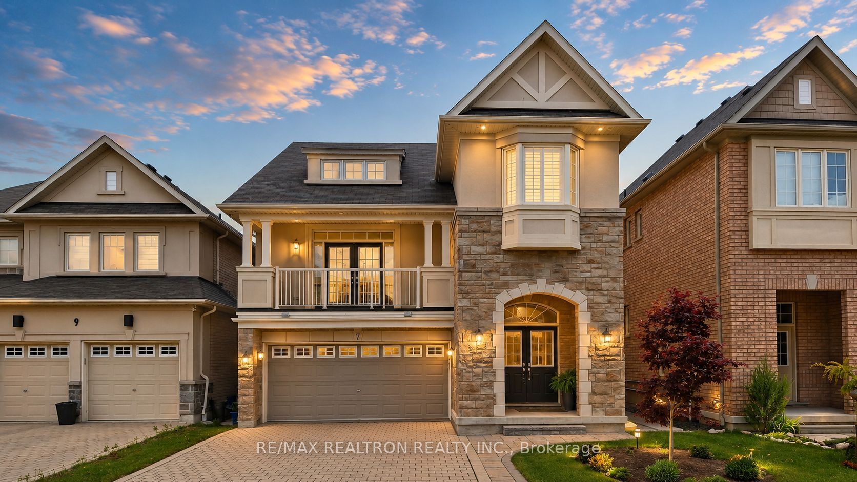 7 Military Court, Richmond Hill, ON L4E 0M3 photo 3