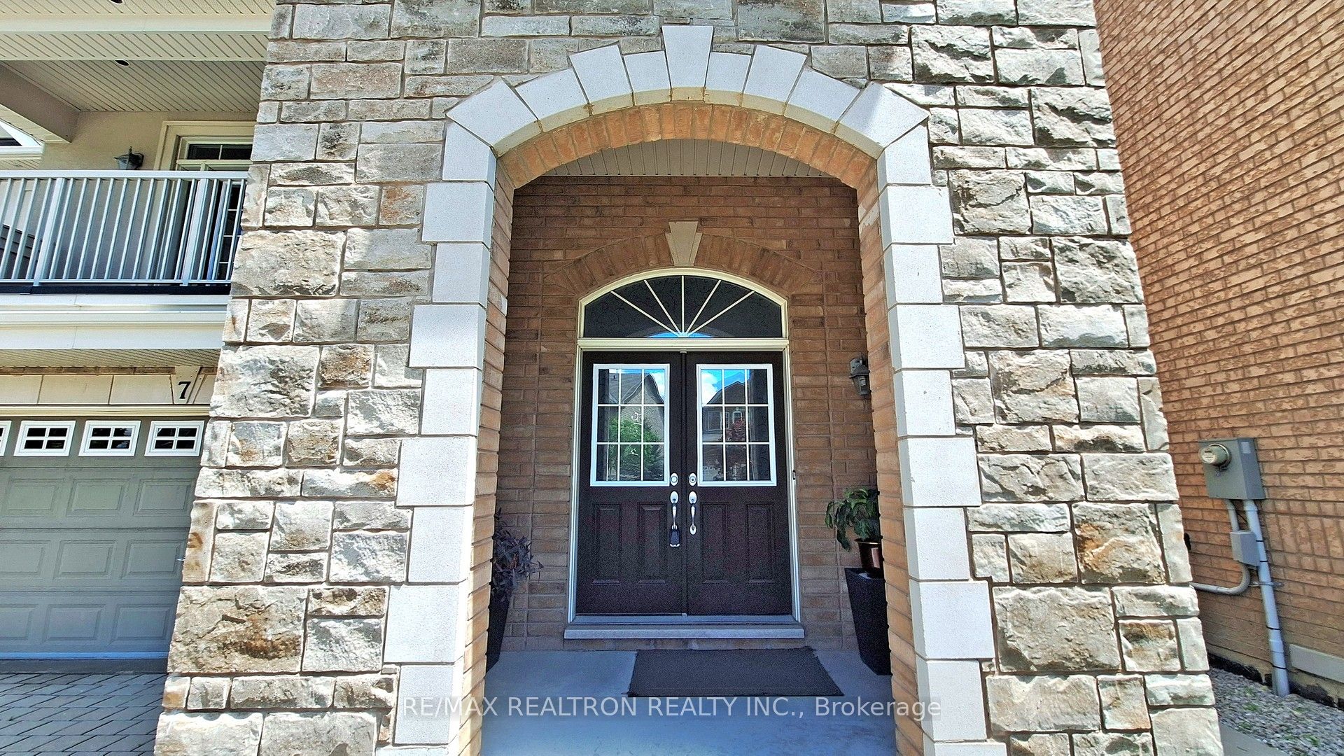 7 Military Court, Richmond Hill, ON L4E 0M3 photo 4