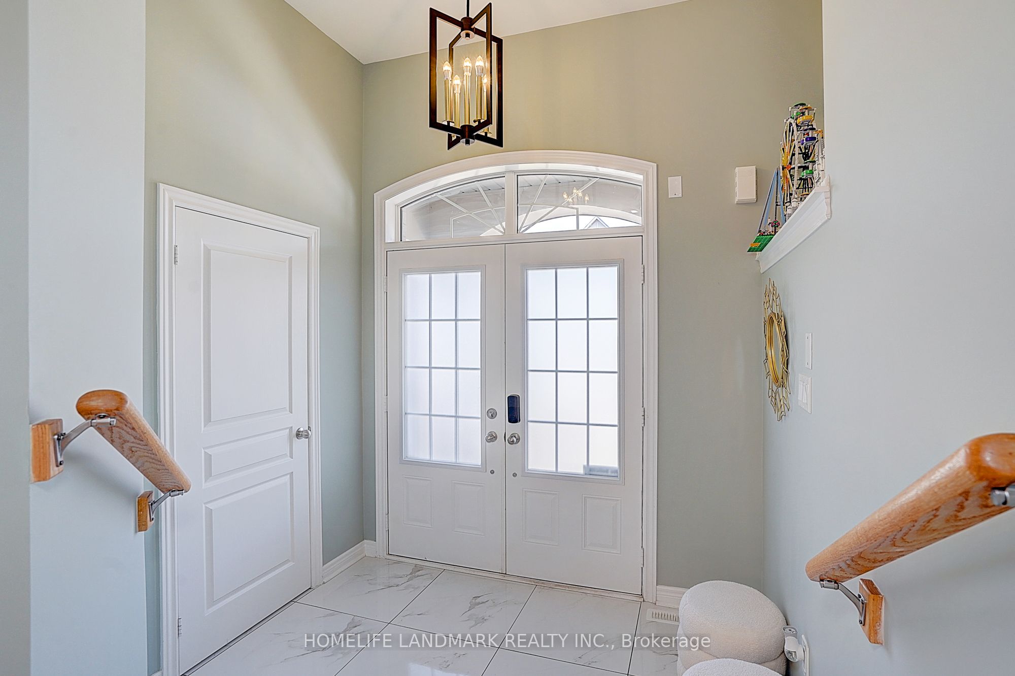 328 Baker Hill Boulevard, Whitchurch-Stouffville, ON L4A 4P3 photo 2