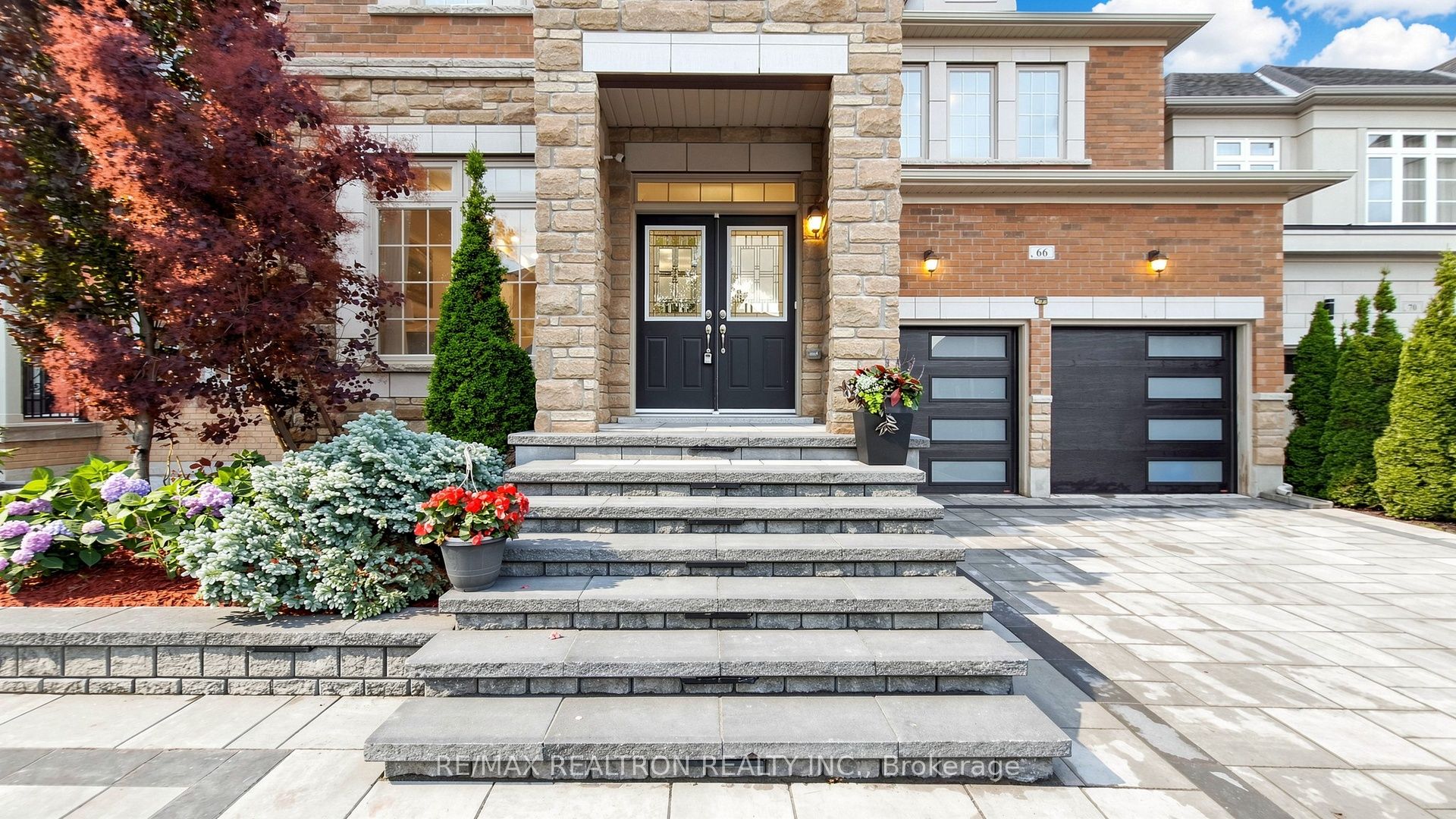 66 Kashani Court, Aurora, ON L4G 0W6 photo 3