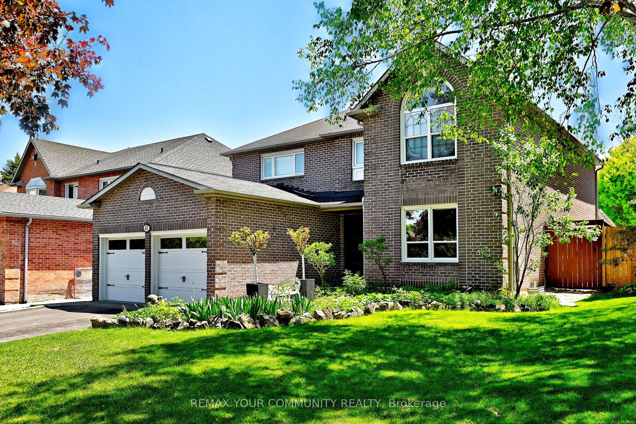 48 Haskell Crescent, Aurora, ON L4G 5T3