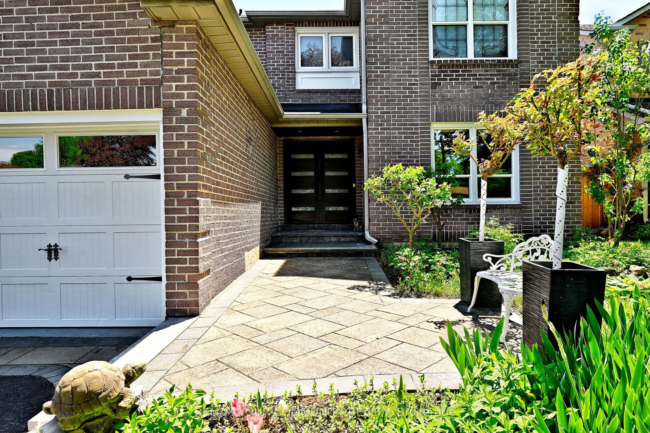 48 Haskell Crescent, Aurora, ON L4G 5T3 photo 2