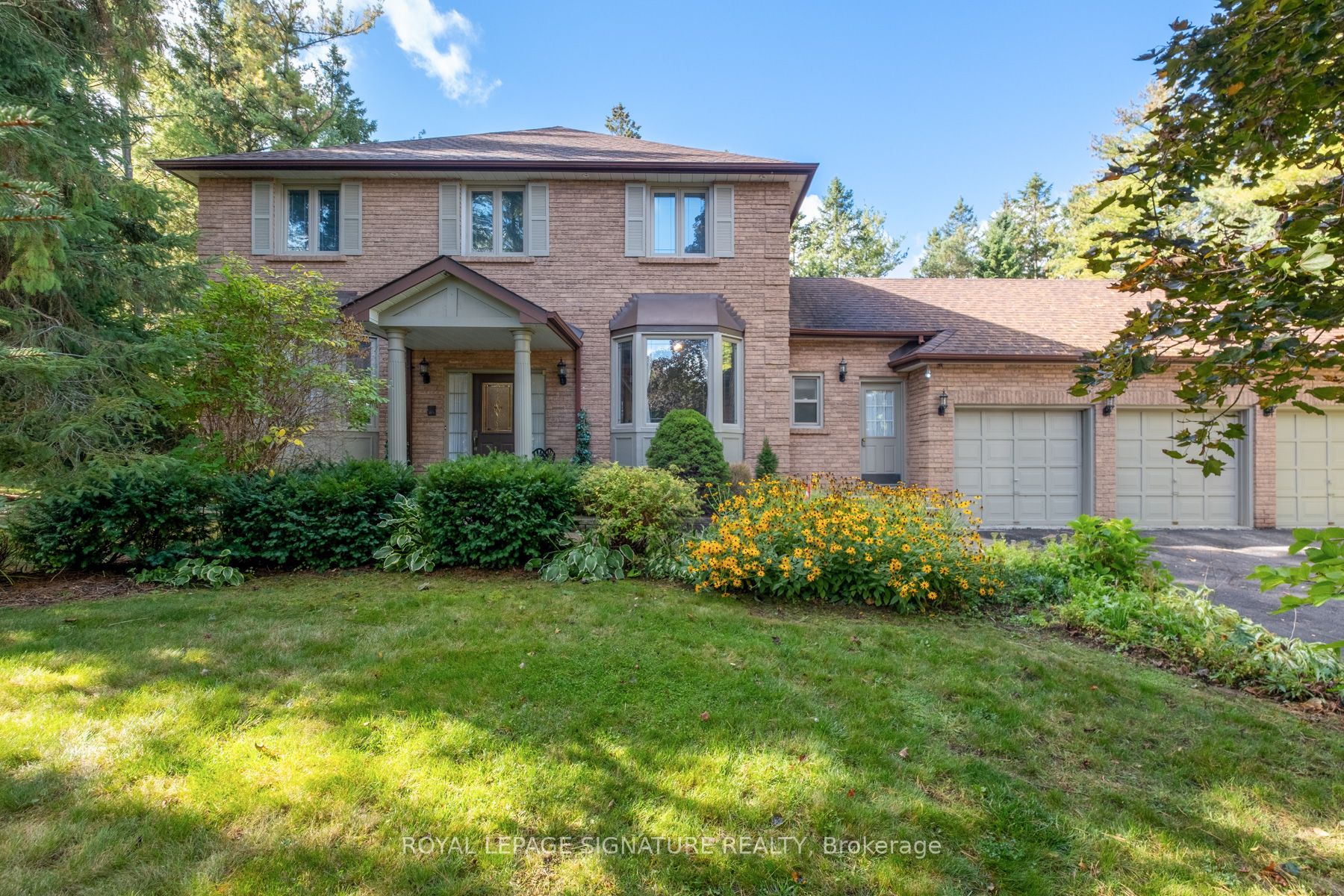 4 Ruth Court, Whitchurch-Stouffville, ON L4A 2E3