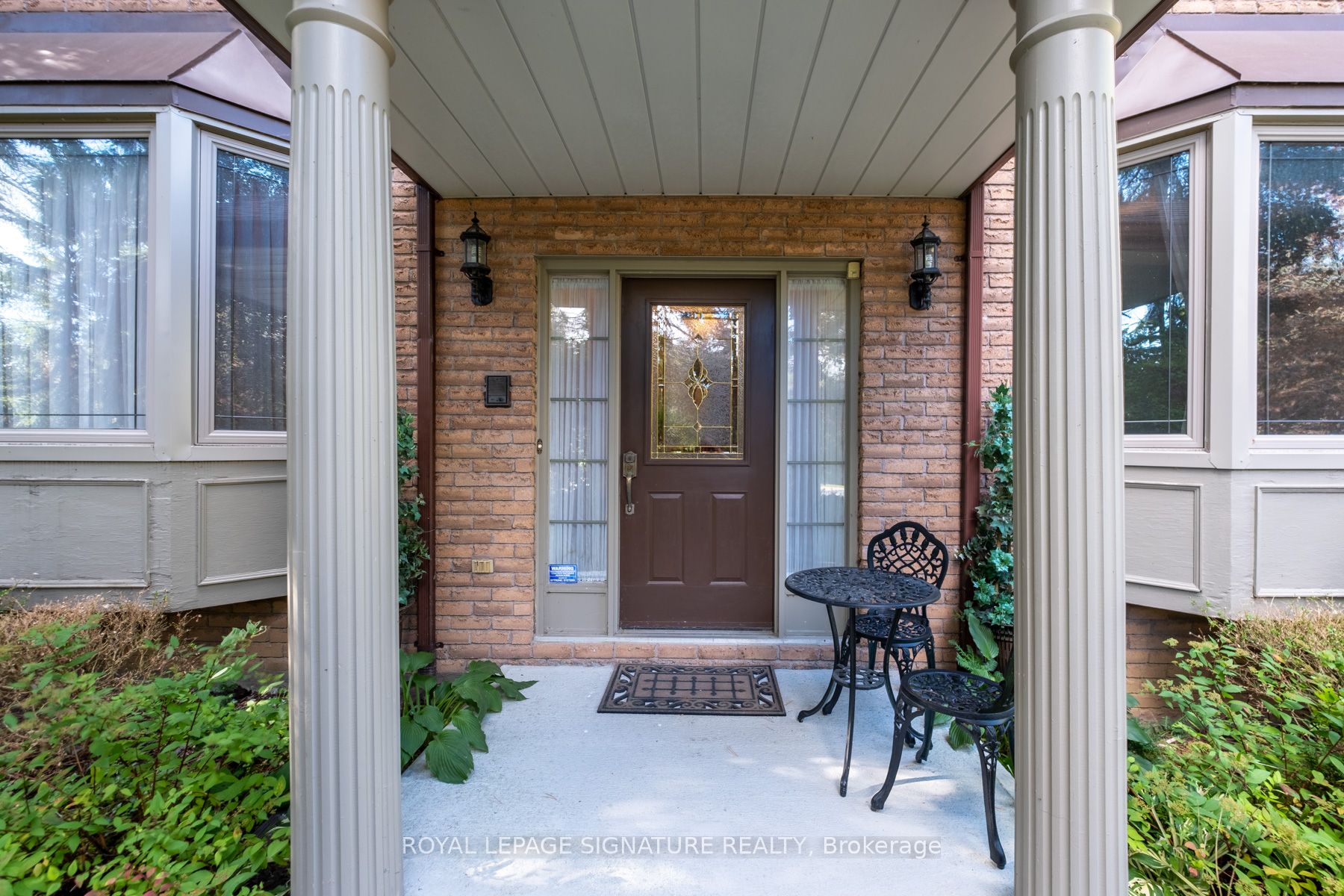 4 Ruth Court, Whitchurch-Stouffville, ON L4A 2E3 photo 2