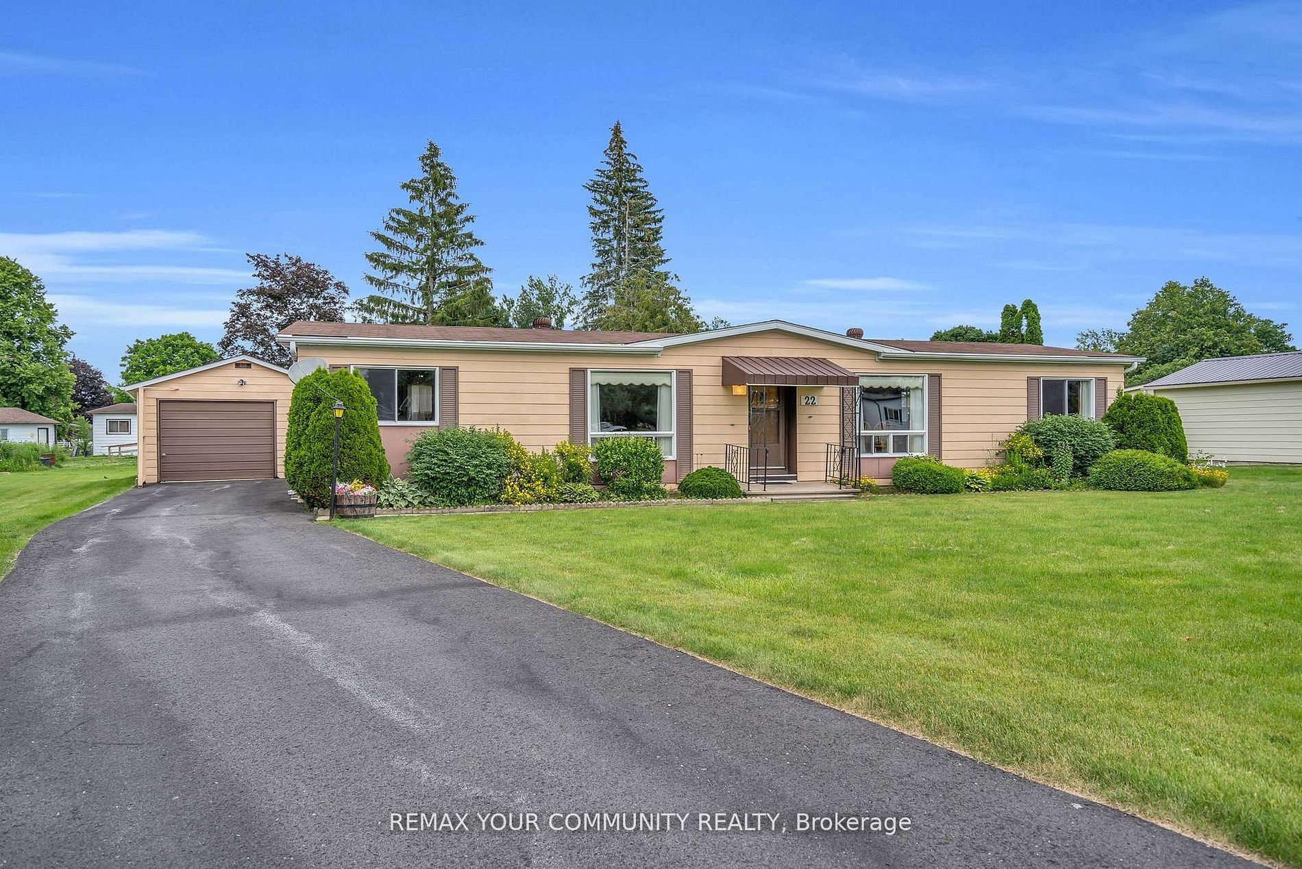22 Emery Court, Georgina, ON L0E 1R0 photo 3