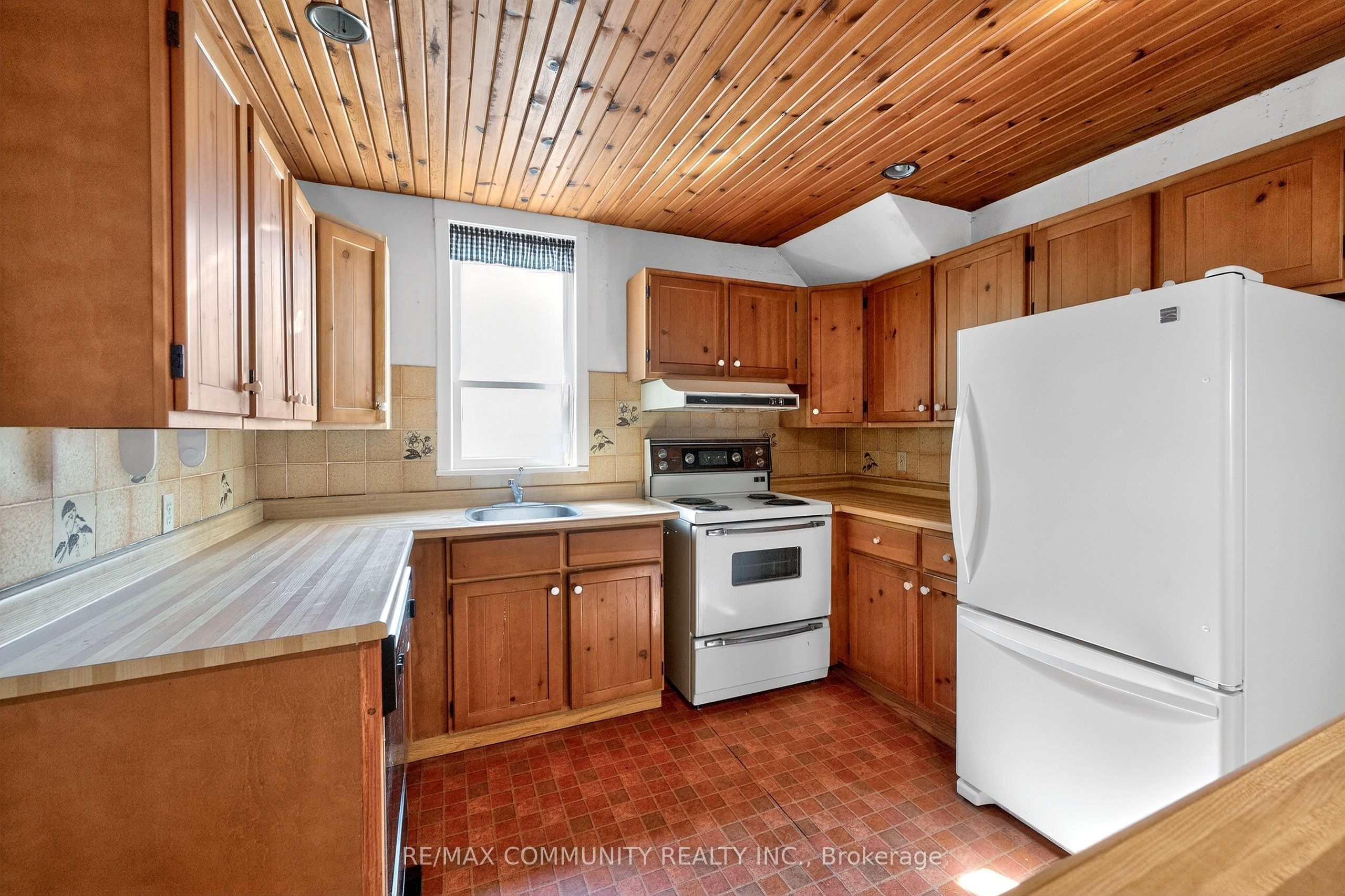 28 Queen Street, Innisfil, ON L0L 1L0 photo 5