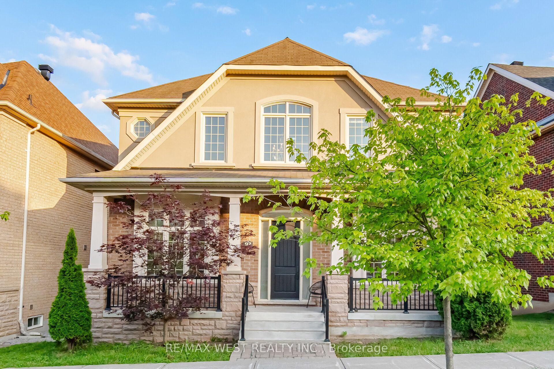 92 Glengordon Crescent, Markham, ON L6C 0K1 photo 2