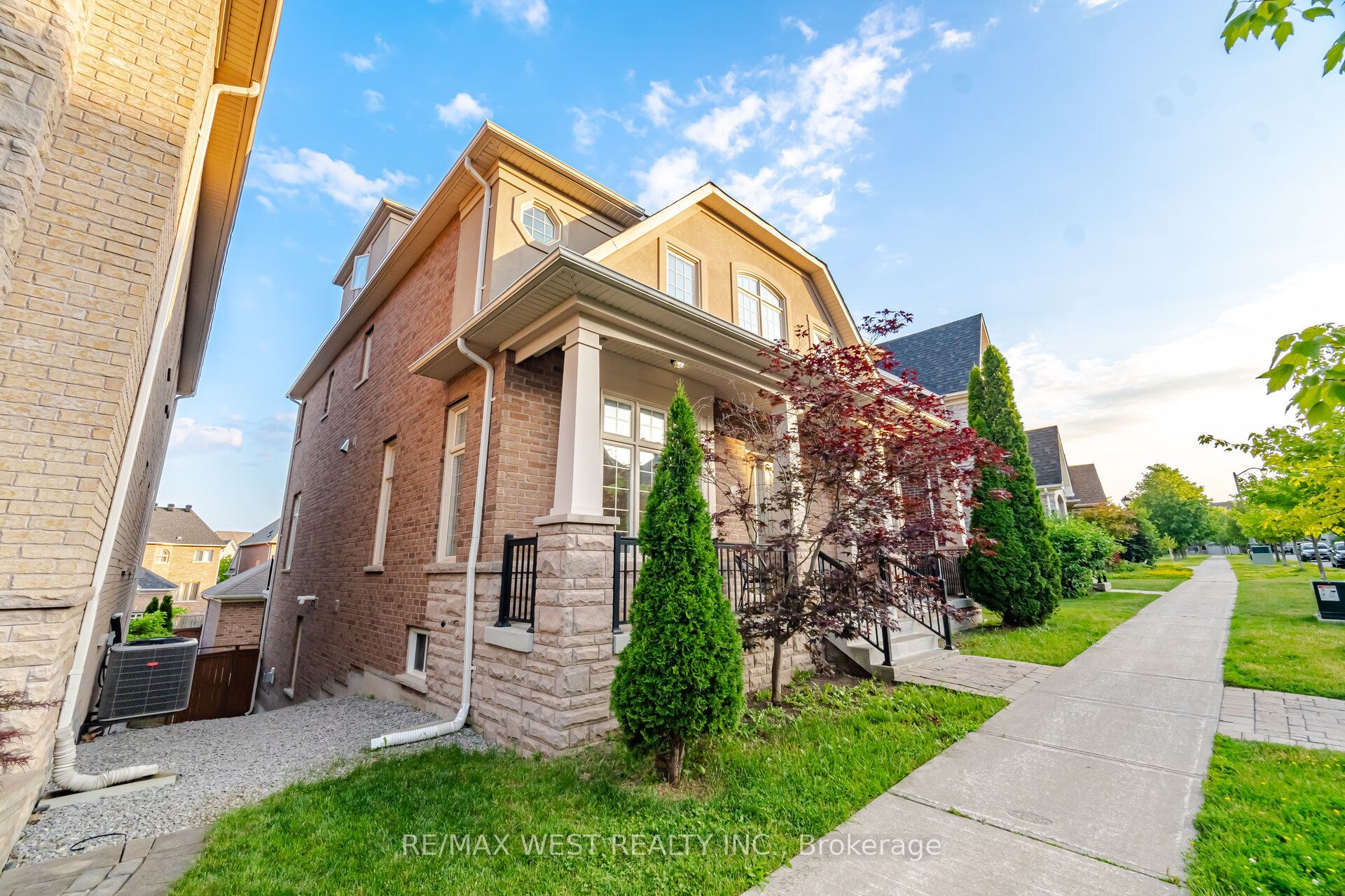 92 Glengordon Crescent, Markham, ON L6C 0K1 photo 5