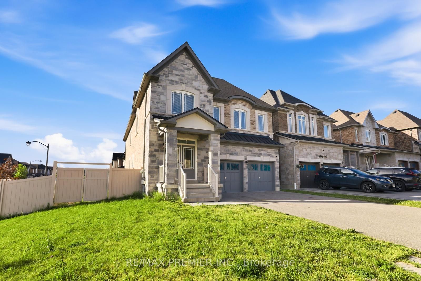 122 Mckenzie Way, Bradford West Gwillimbury, ON L3Z 4J4 photo 3
