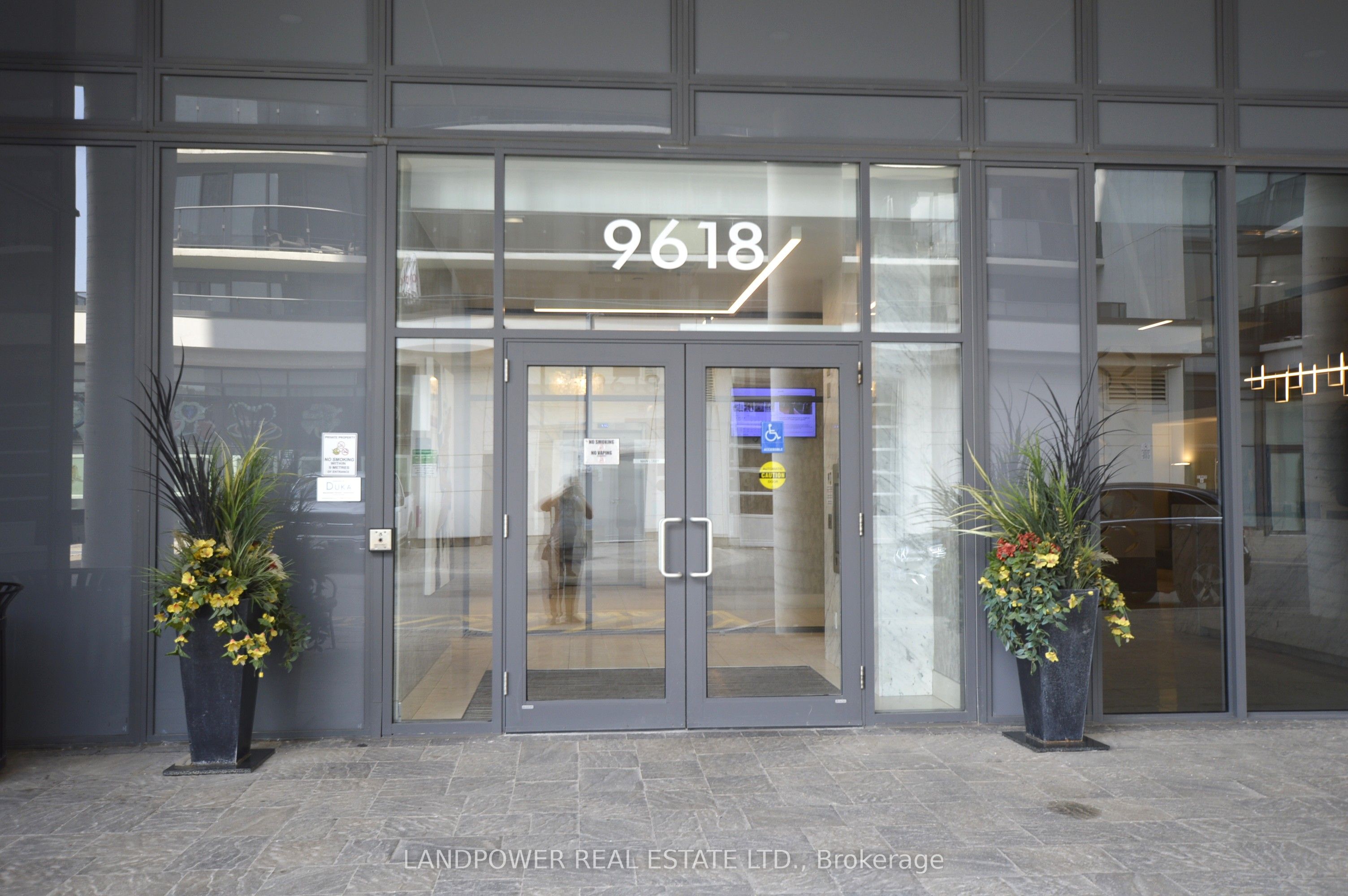 9618 Yonge Street 220, Richmond Hill, ON L4C 0X5 photo 5