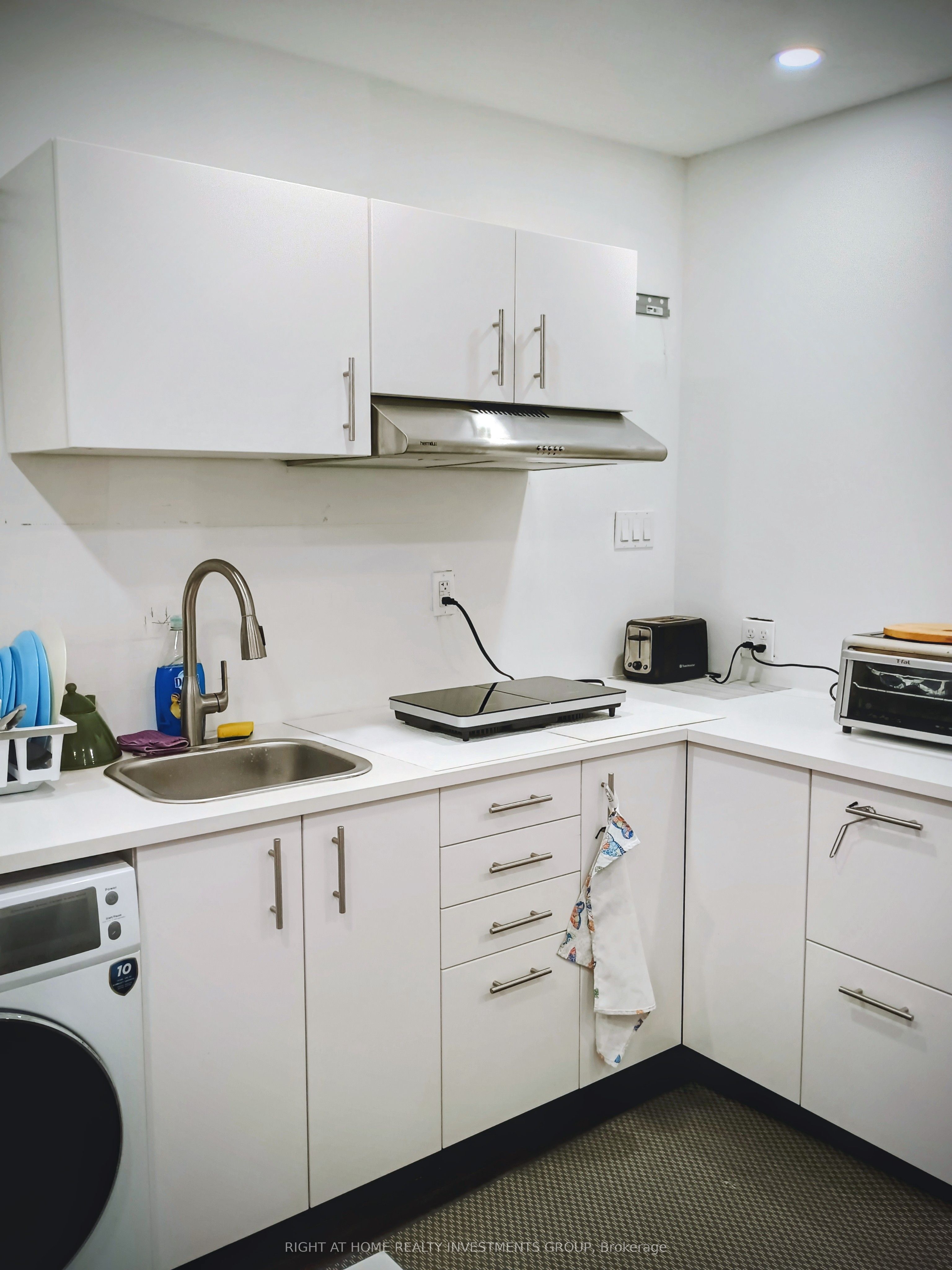 31 Barletta Drive 1, Vaughan, ON L6A 4H5