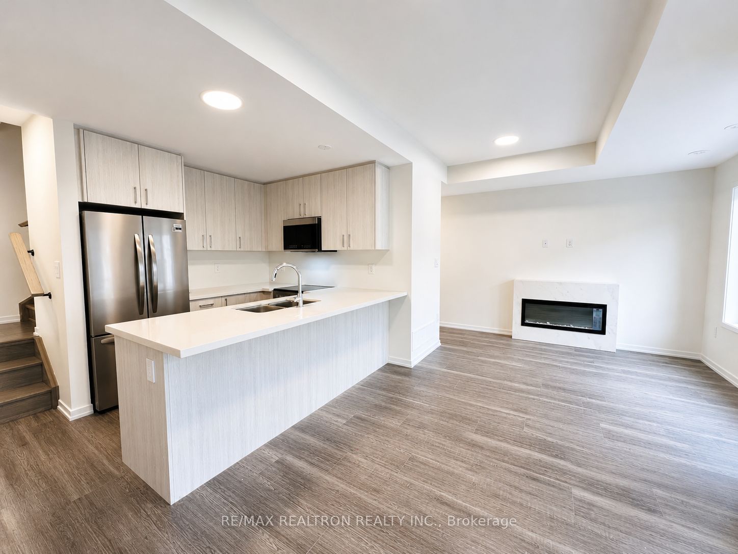105 Matawin Lane, Richmond Hill, ON L4B 0H7 photo 5