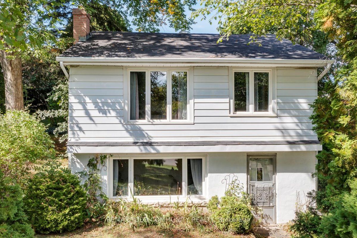 258 Lakeview Boulevard, Georgina, ON L4P 2Y3 photo 2