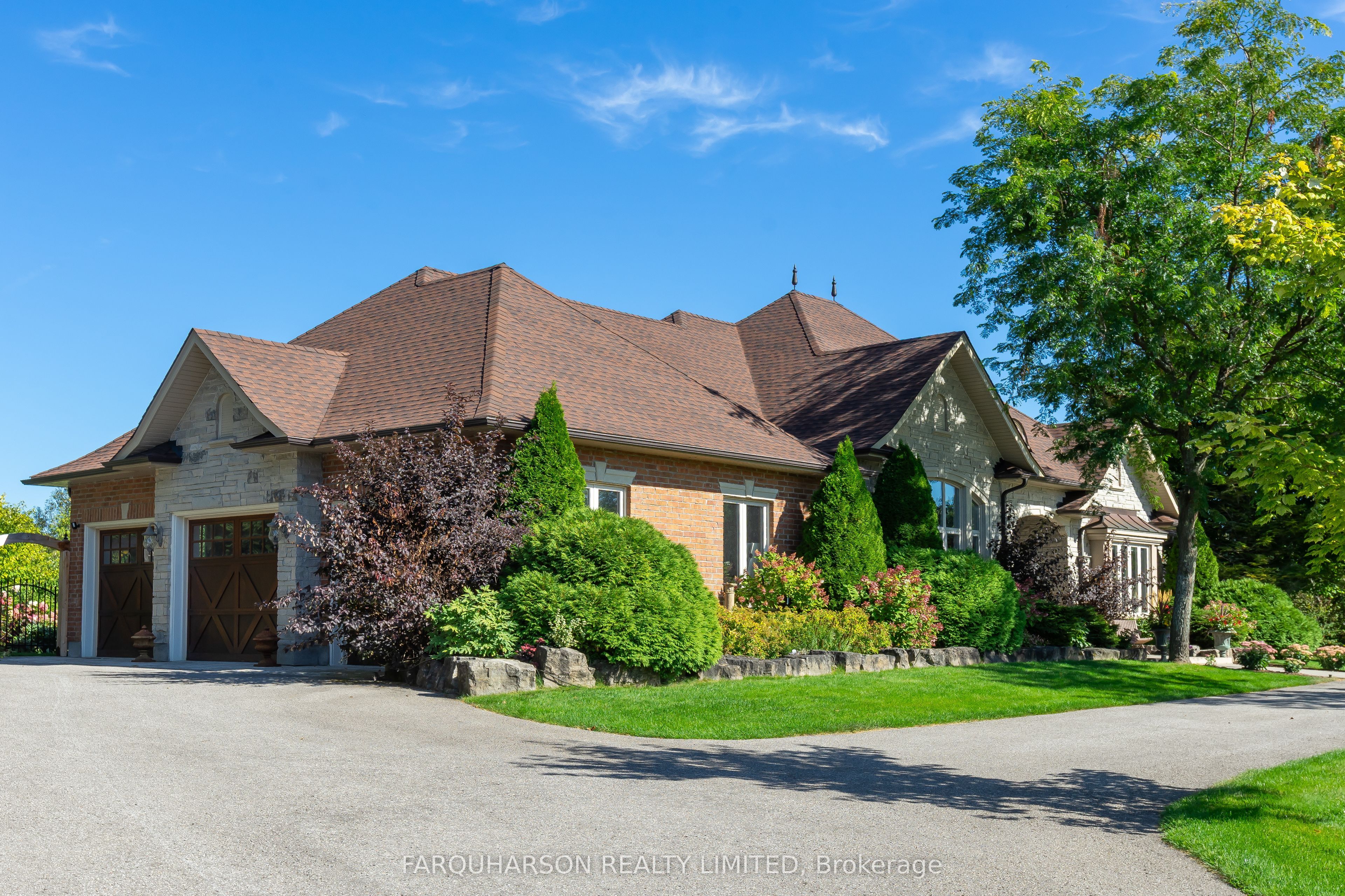 10 Earl Cook Drive, Whitchurch-Stouffville, ON L4A 1L5 photo 3