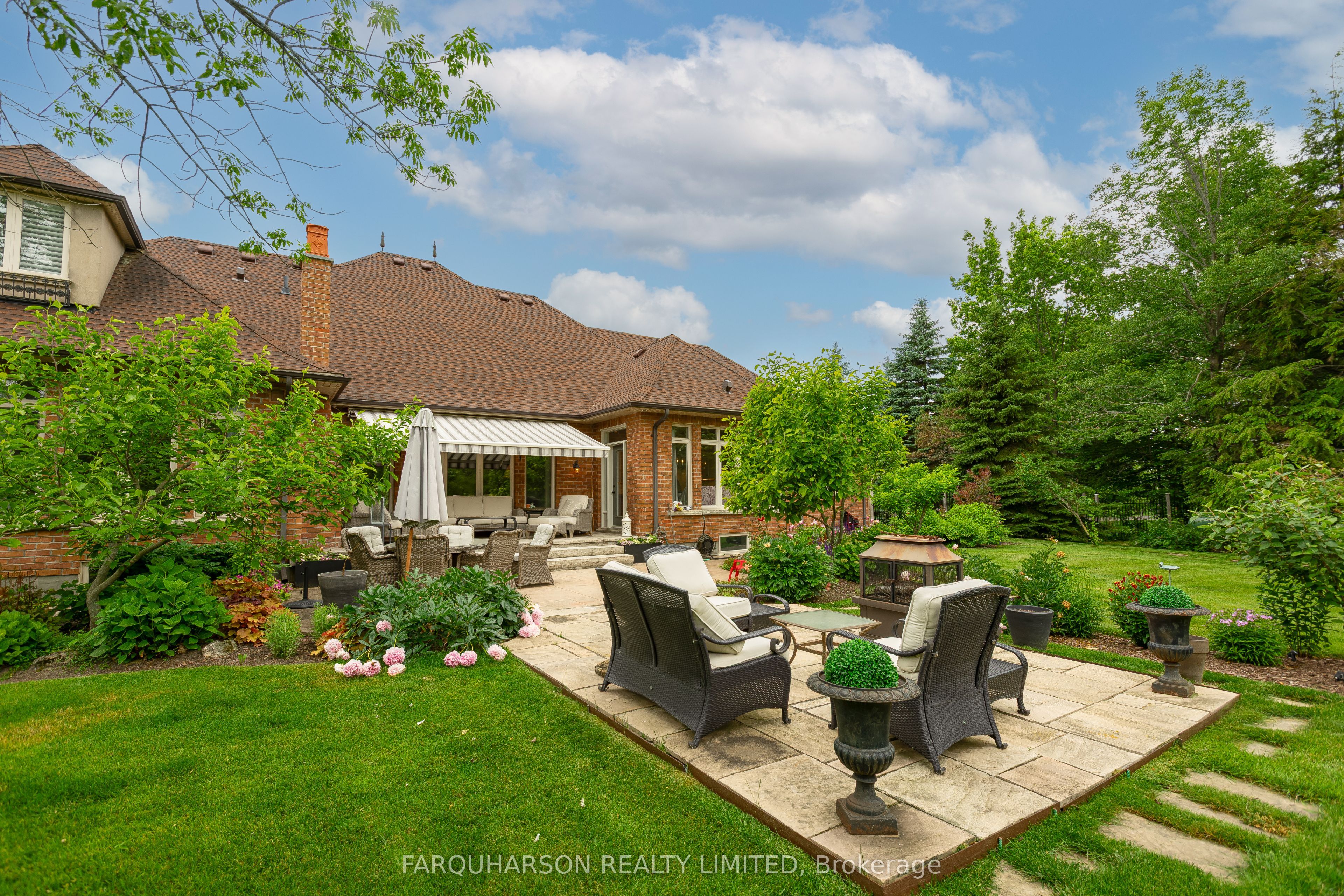 10 Earl Cook Drive, Whitchurch-Stouffville, ON L4A 1L5 photo 5