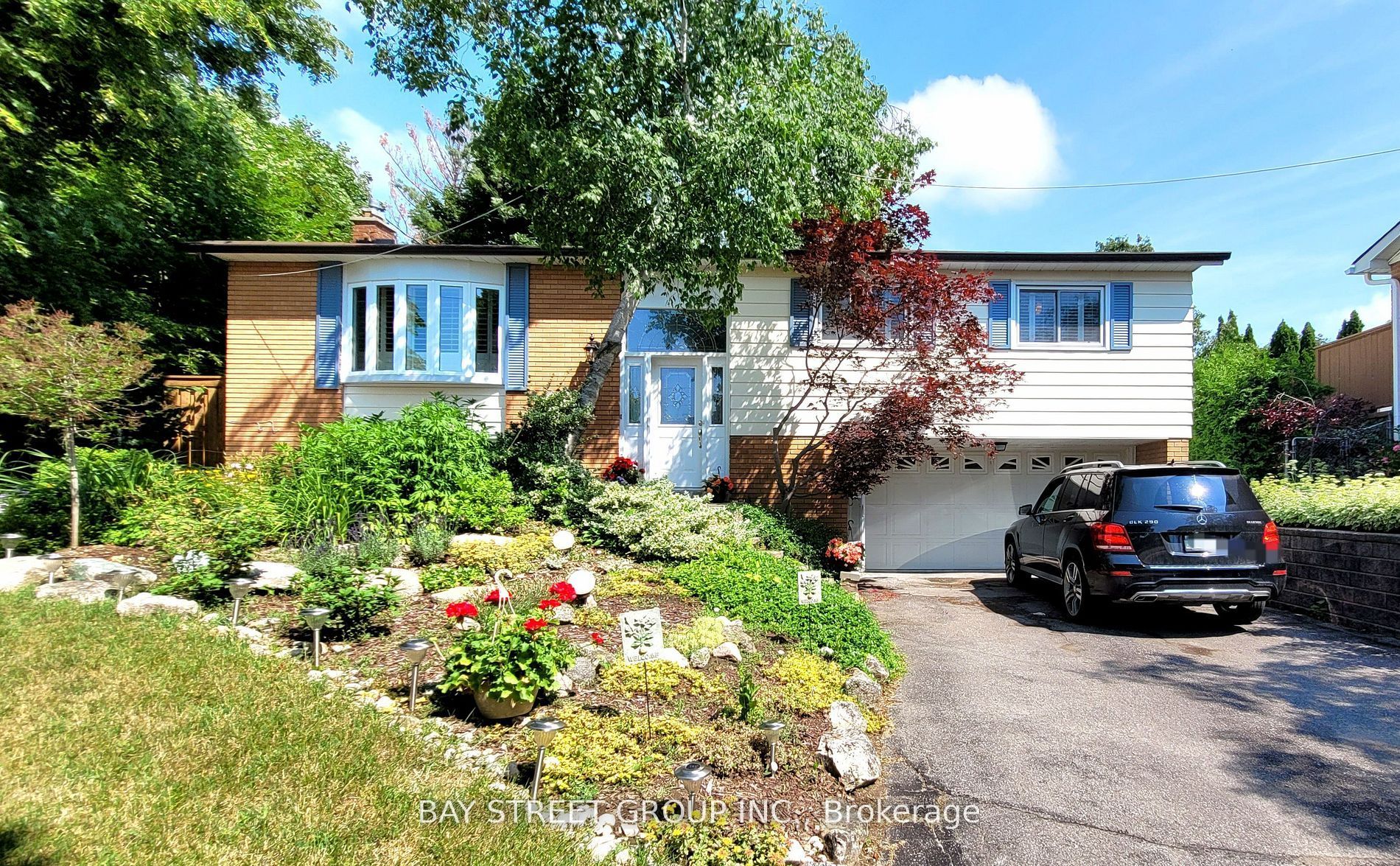 37 Sir Bodwin Place Lower, Markham, ON L3P 2X7