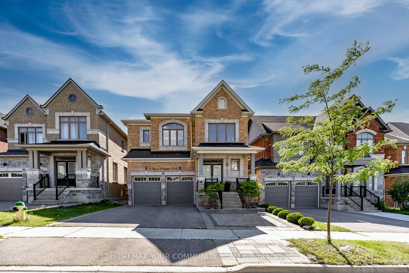 8 Snap Dragon Trail, East Gwillimbury, ON L9N 0S9 photo 2