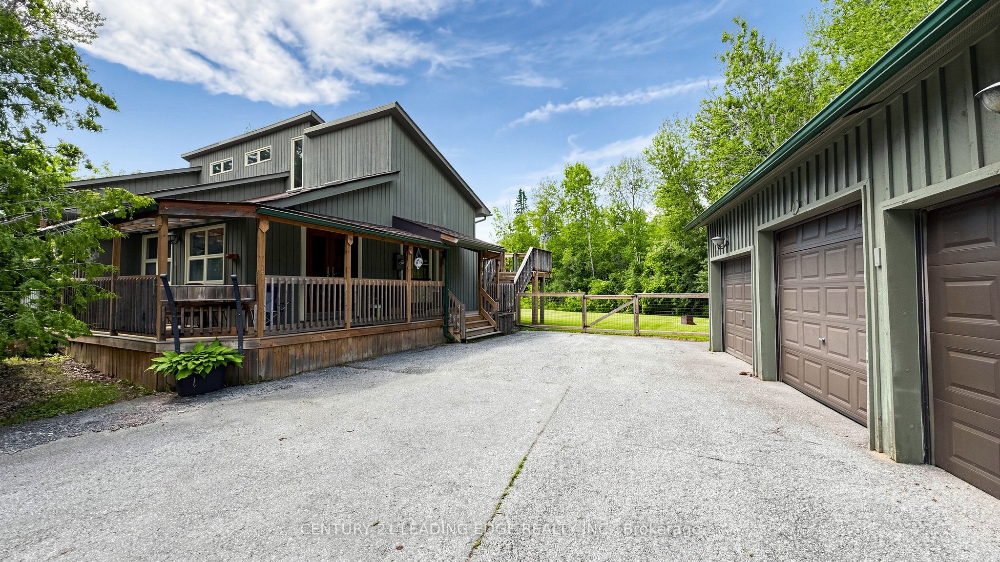 6466 Old Homestead Road, Georgina, ON L0E 1R0 photo 2