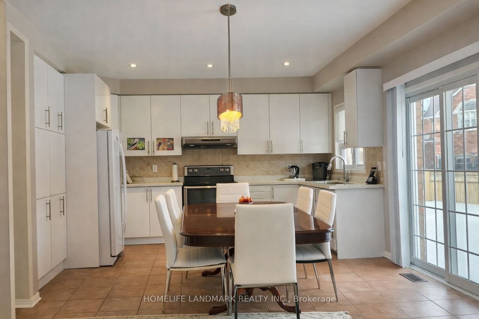 152 Mavrinac Boulevard, Aurora, ON L4G 0G6 photo 4