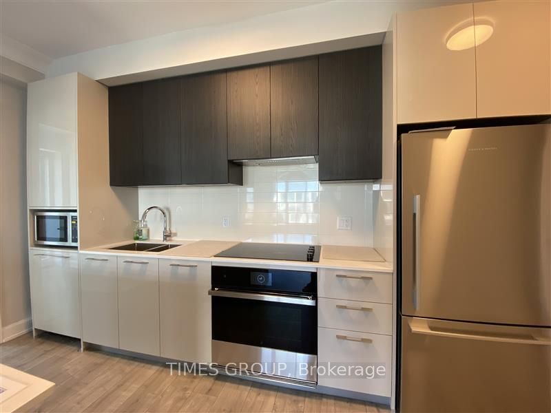 8 Water Walk Drive 910, Markham, ON L3R 6L4