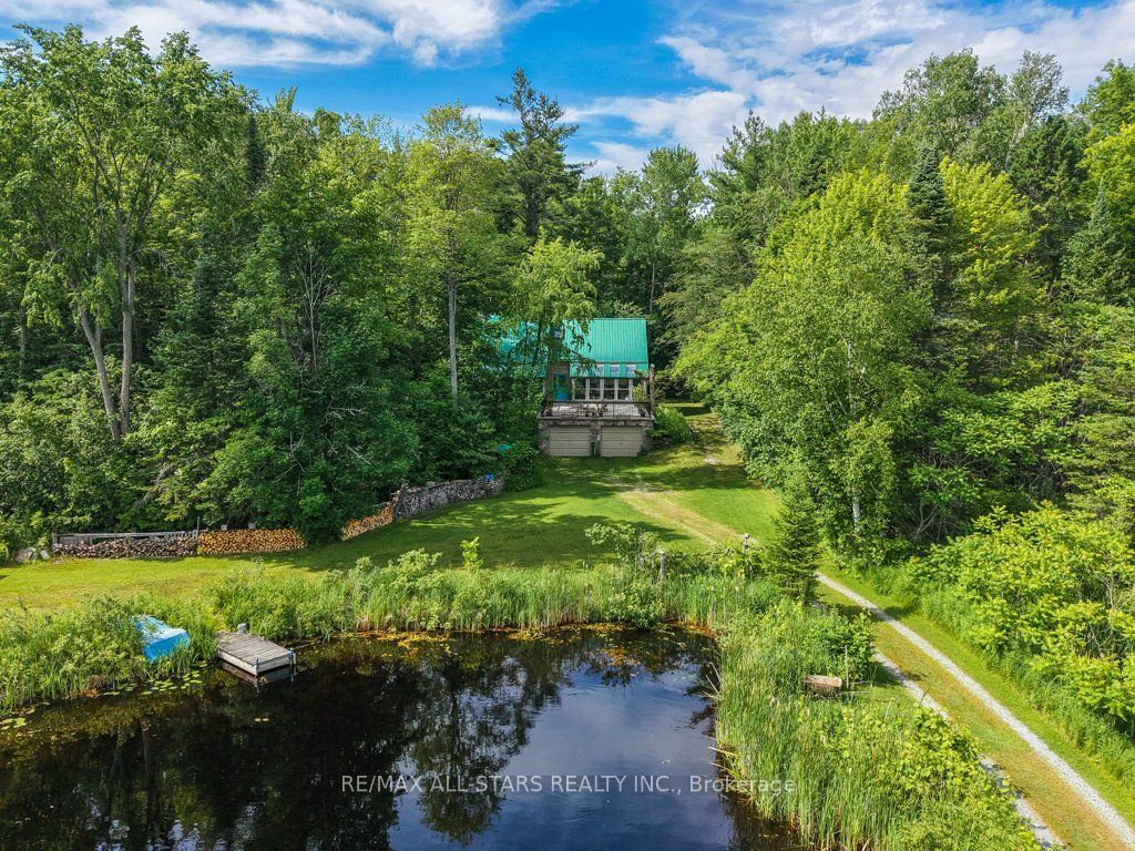 9388 Ravenshoe Road, Georgina, ON L9P 1R2