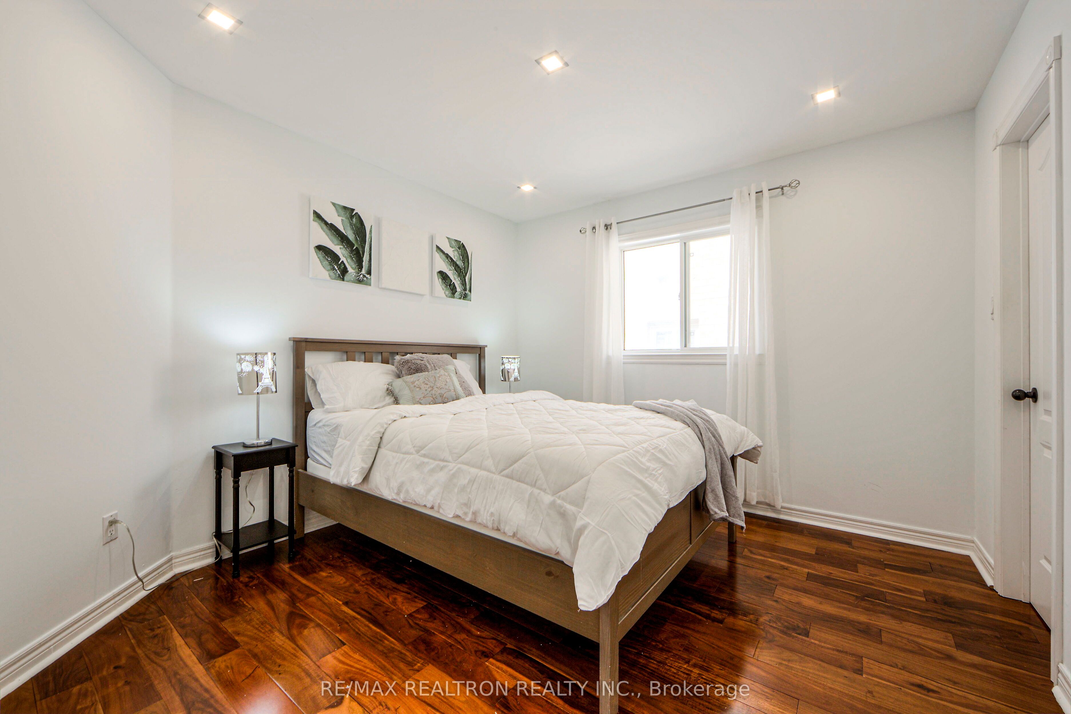 269 Treasure Road BSMT, Vaughan, ON L6A 3K8 photo 4