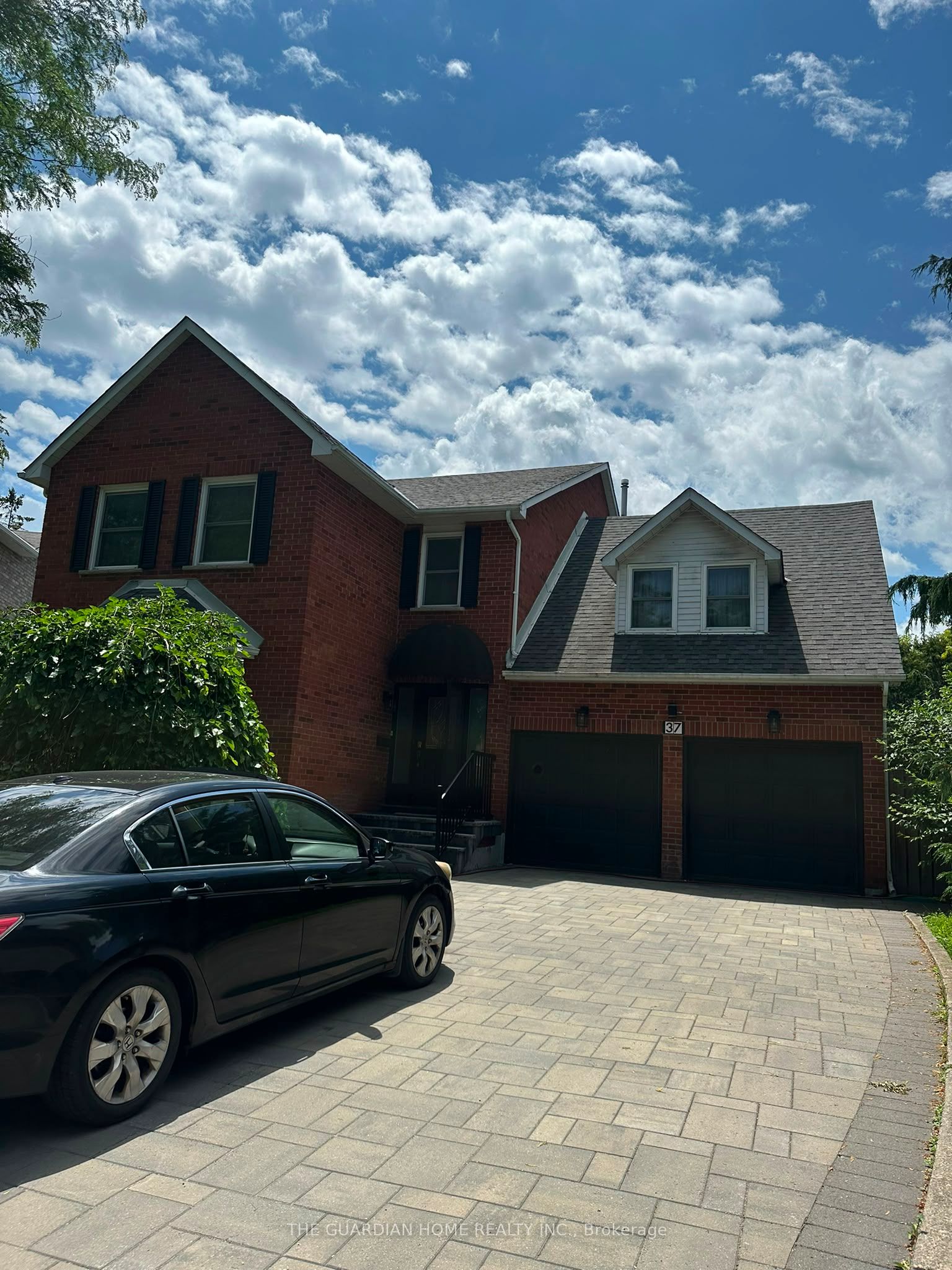 37 Murdock Avenue Bsmt, Aurora, ON L4G 5E7