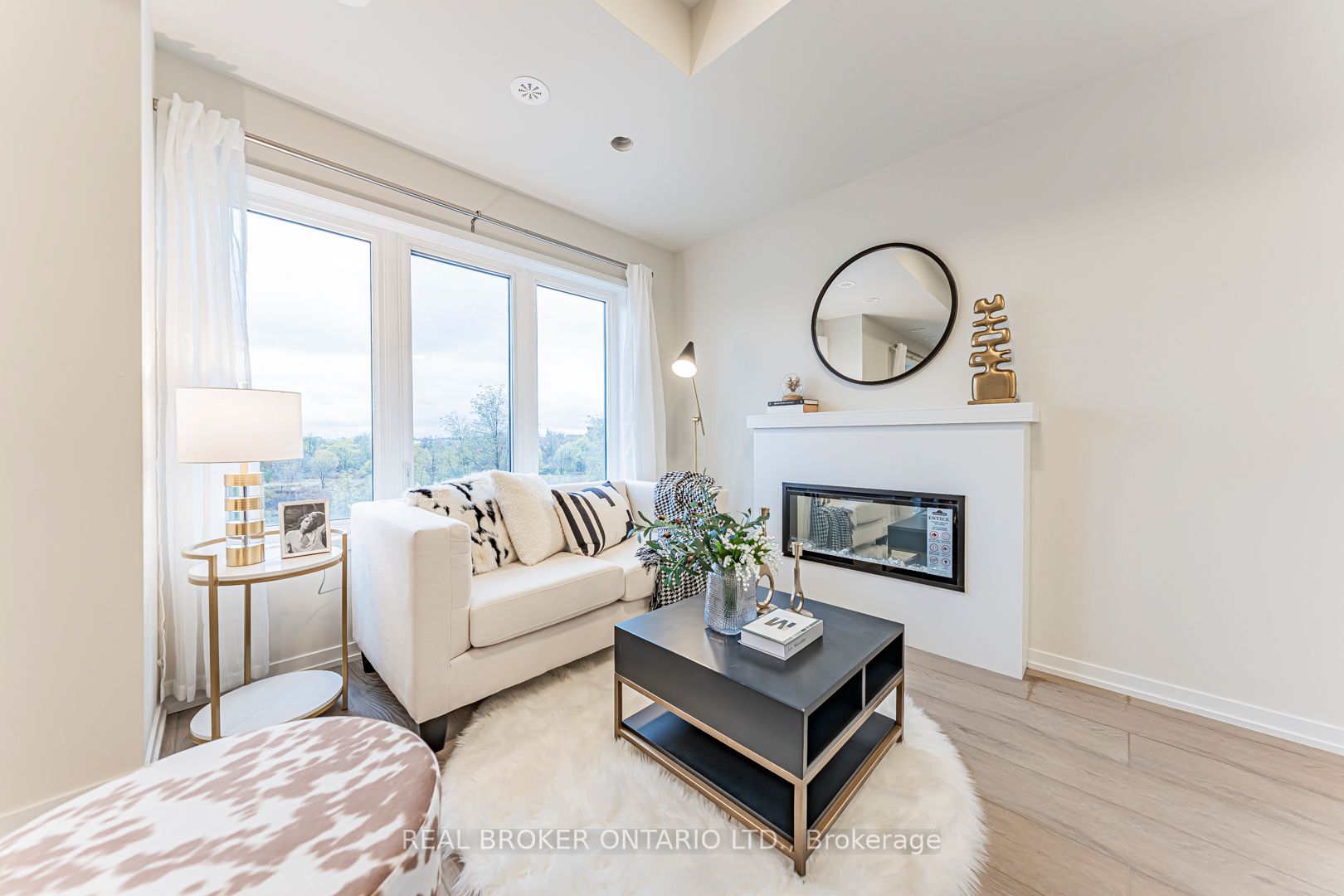 152 Matawin Lane, Richmond Hill, ON L4B 0H8