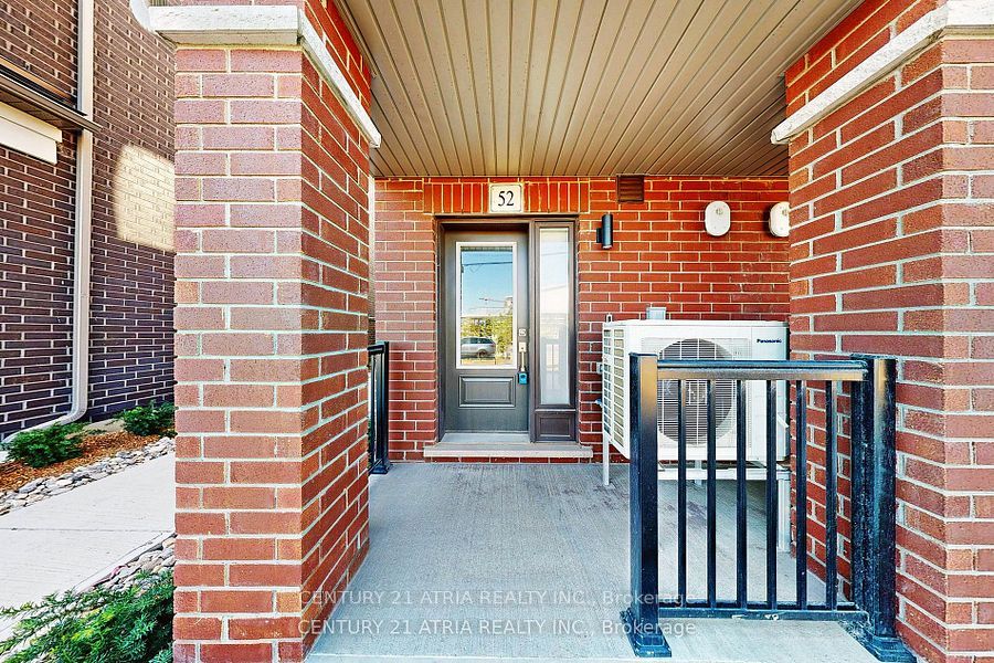 52 Matawin Lane, Richmond Hill, ON L4B 0H8 photo 3