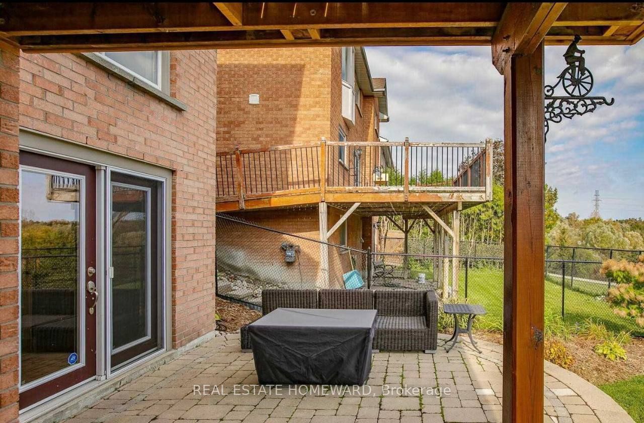 169 Revell Road W/O, Newmarket, ON L3X 1S7 photo 4