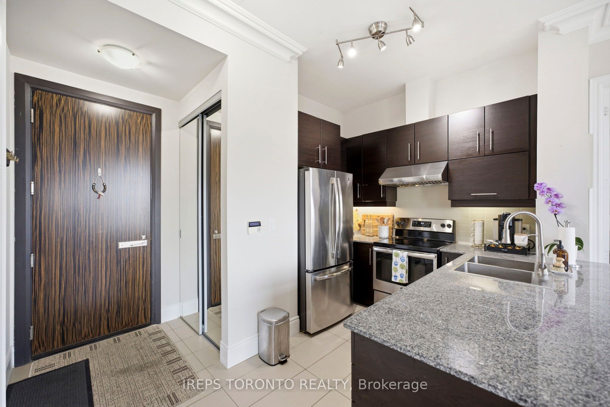 233 South Park Road Ph01, Markham, ON L3T 0B3 photo 5