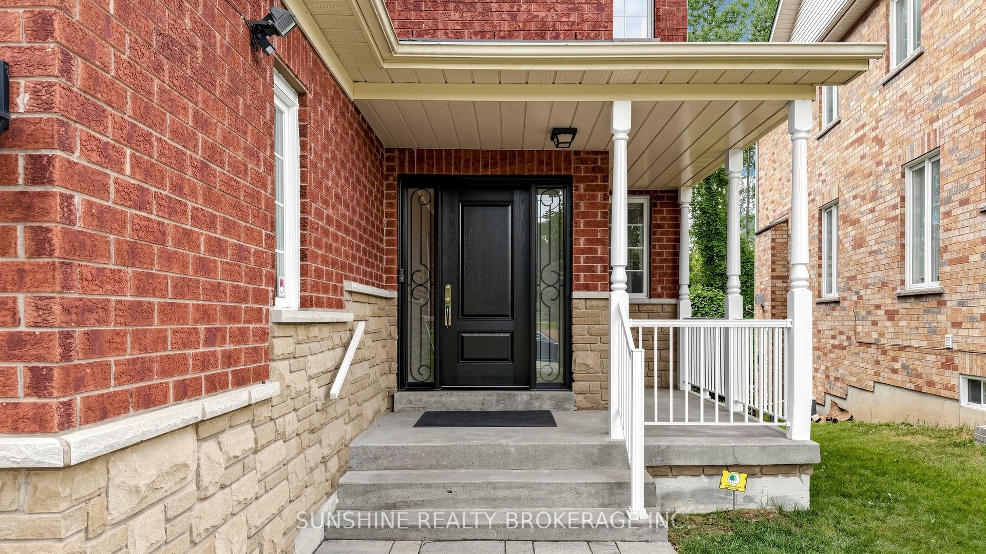 34 Wood Rim Drive, Richmond Hill, ON L4E 4E7 photo 3