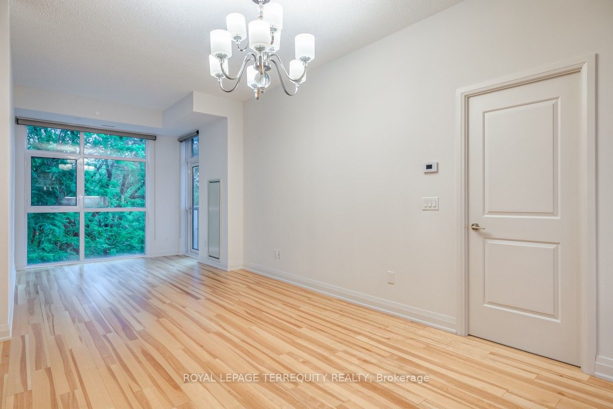 8763 Bayview Avenue 230, Richmond Hill, ON L4B 3V1 photo 3