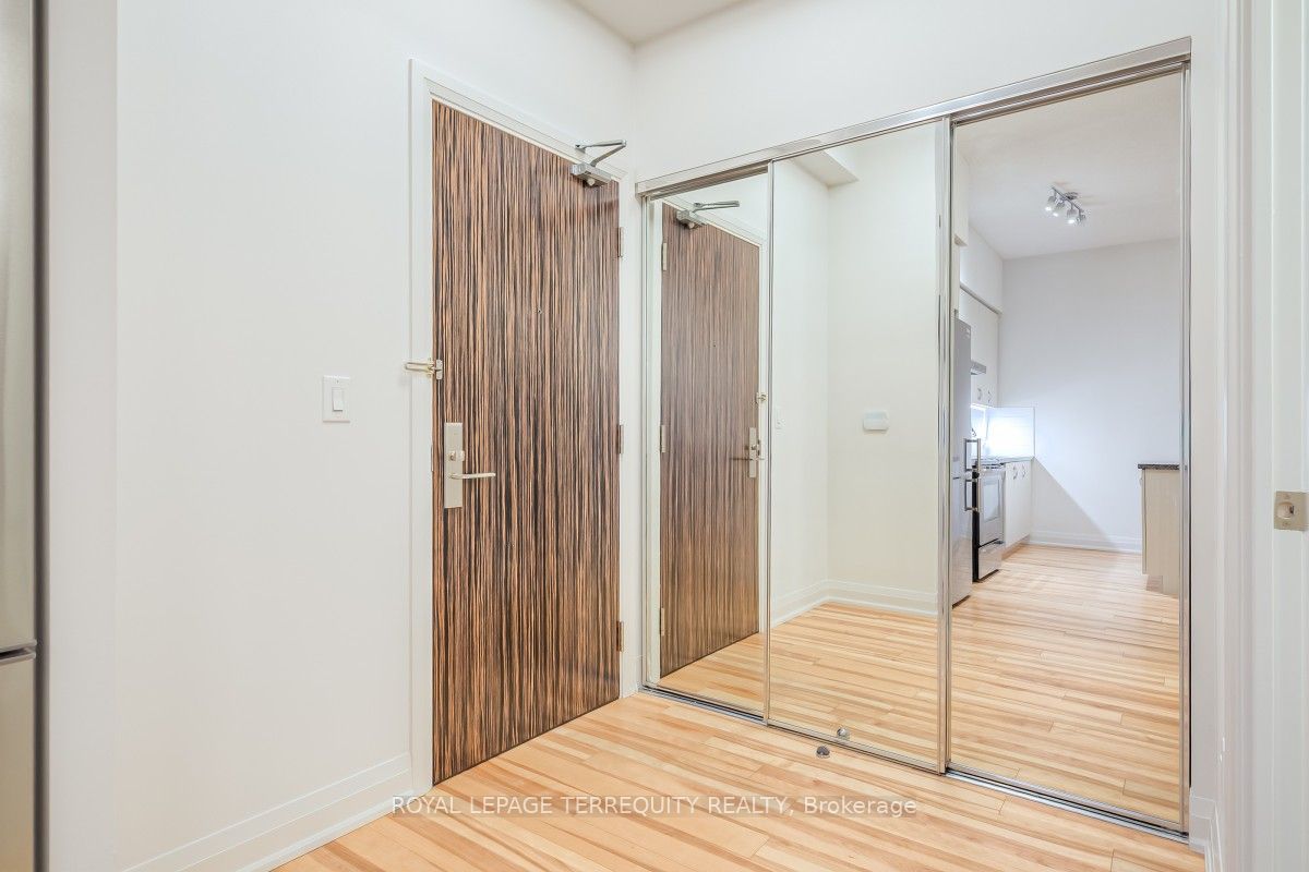 8763 Bayview Avenue 230, Richmond Hill, ON L4B 3V1 photo 4