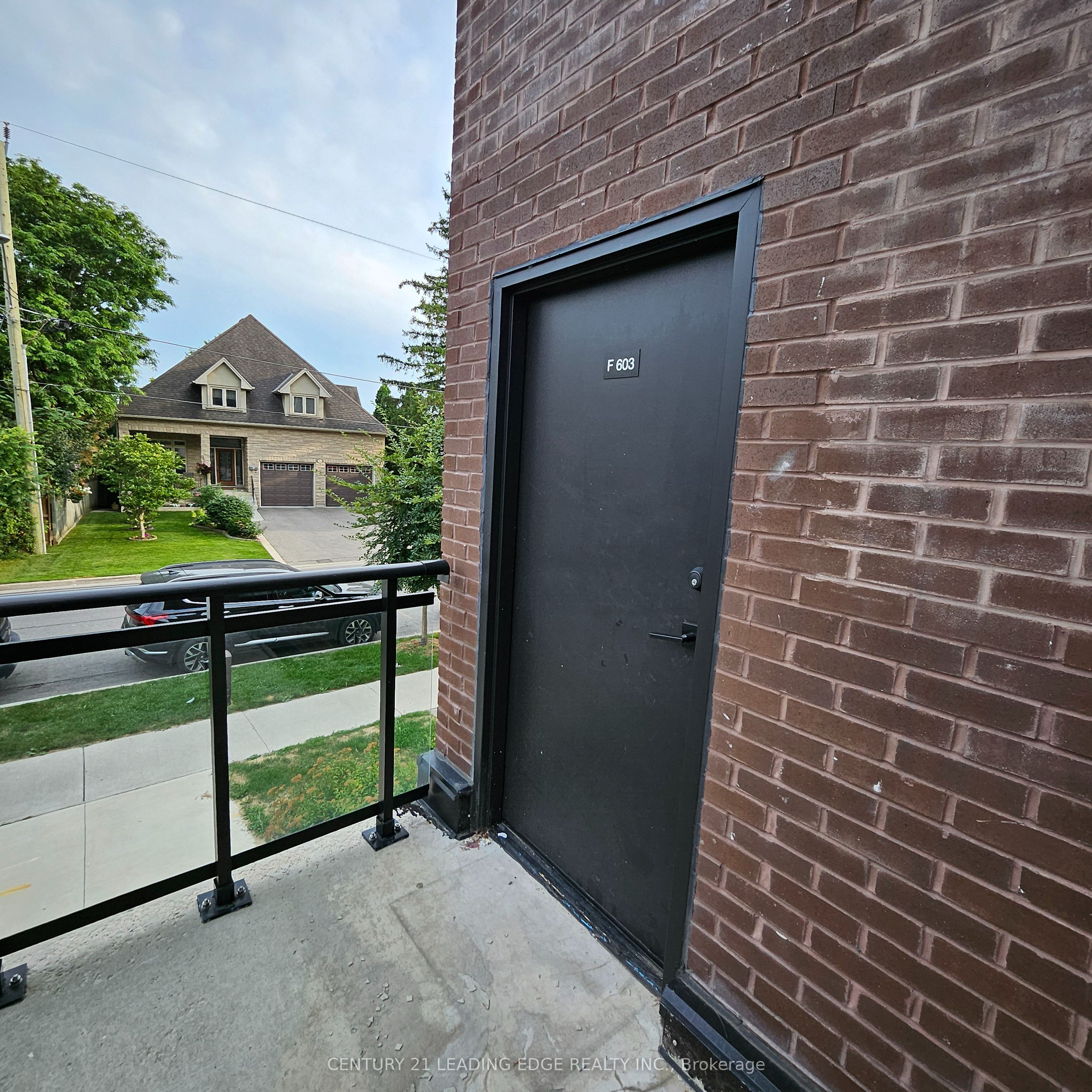 18 Coles Avenue 603, Vaughan, ON L4L 1L9 photo 4