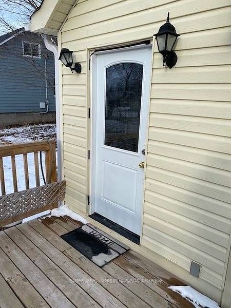 262 The Queensway Road S, Georgina, ON L4P 2B1 photo 3