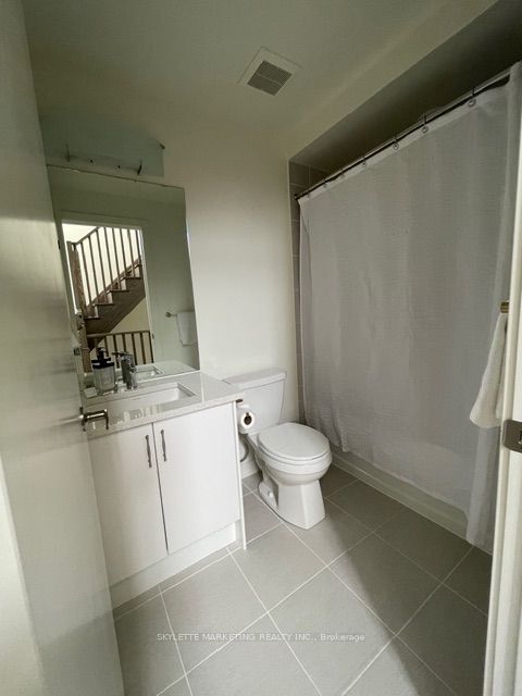 370B Red Maple Road 67, Richmond Hill, ON L4C 6P5 photo 3